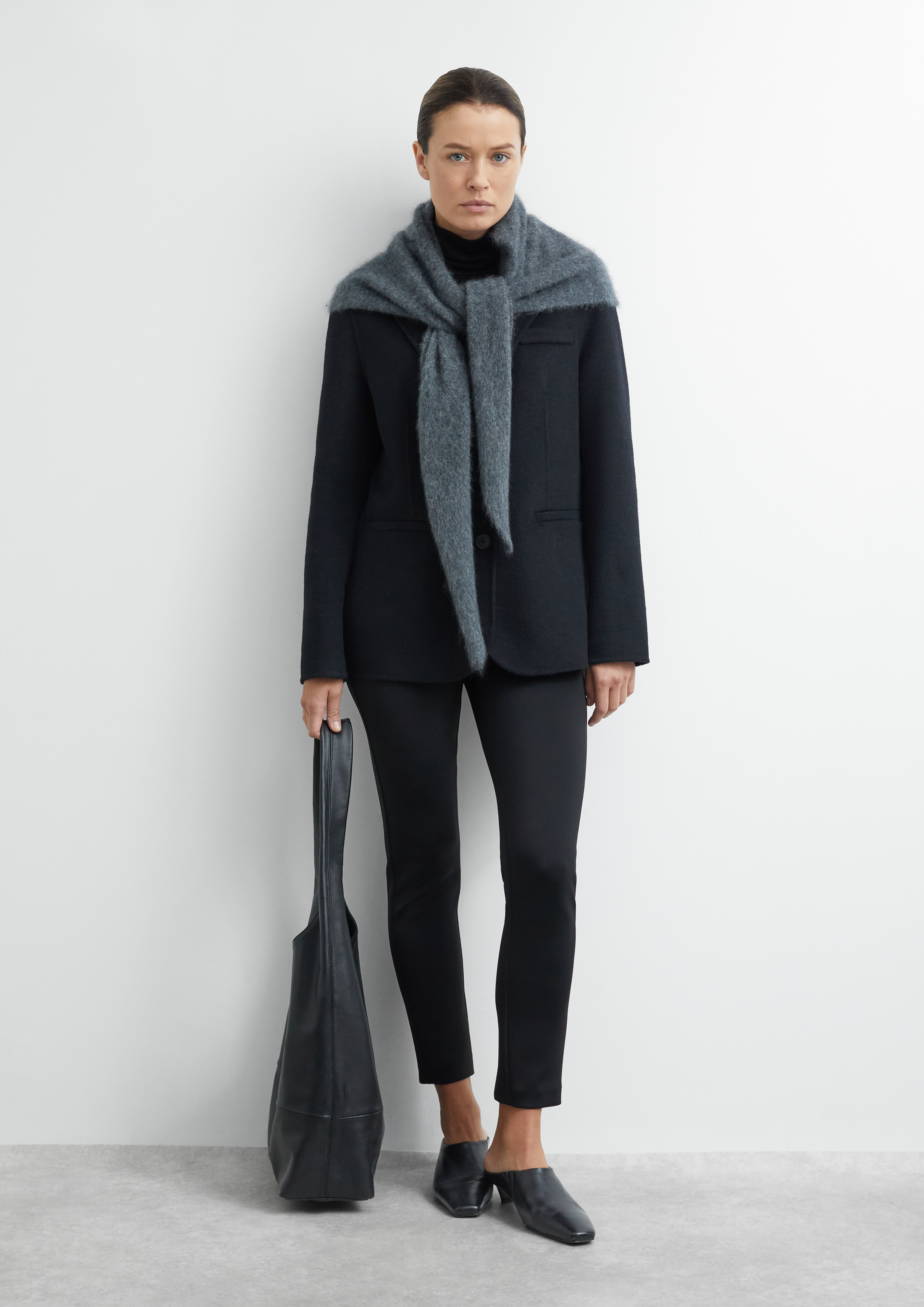 Femmes Blazer d'intérieur en noir de COMMA