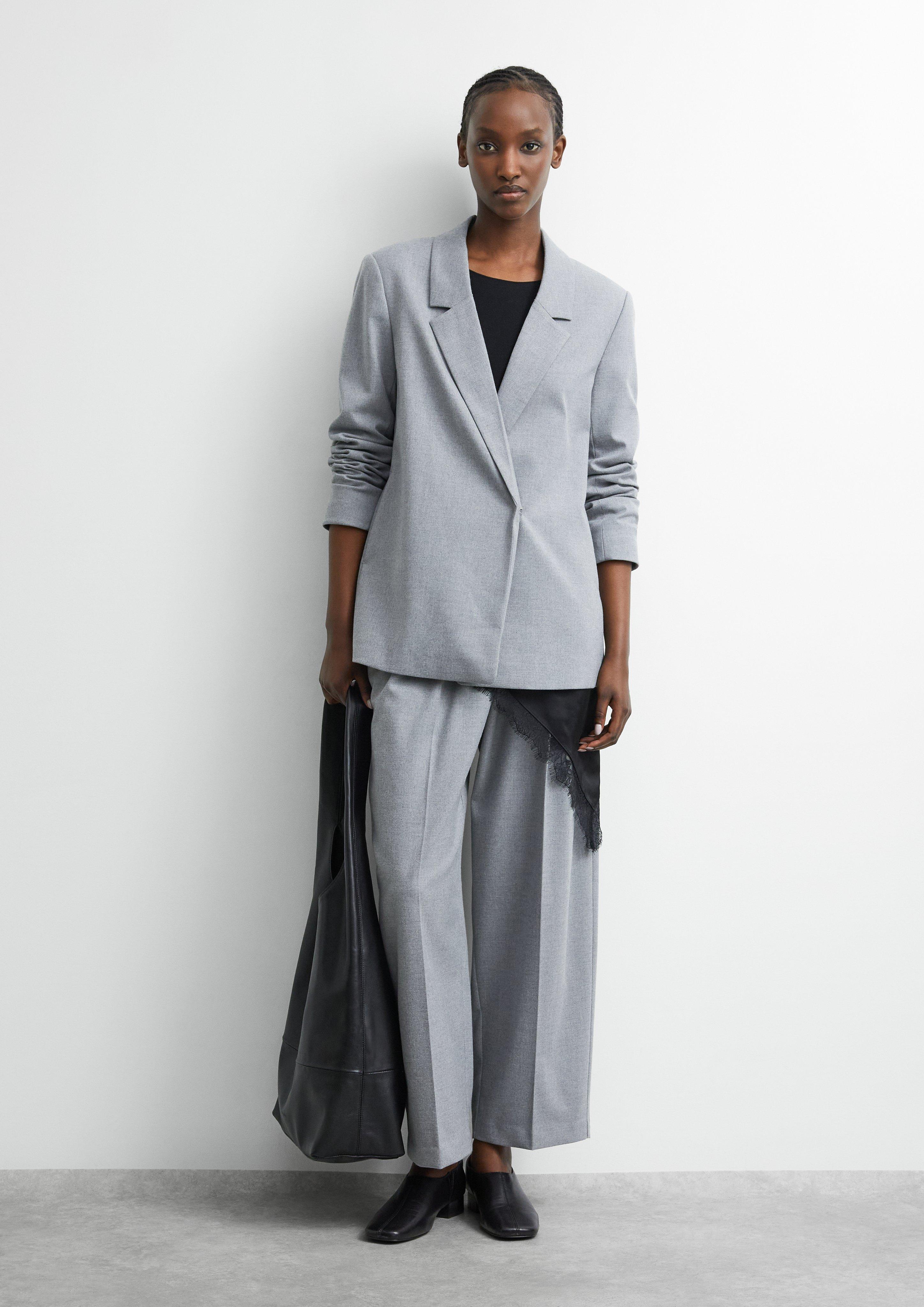 Damen Indoor-Jacke in grau von COMMA