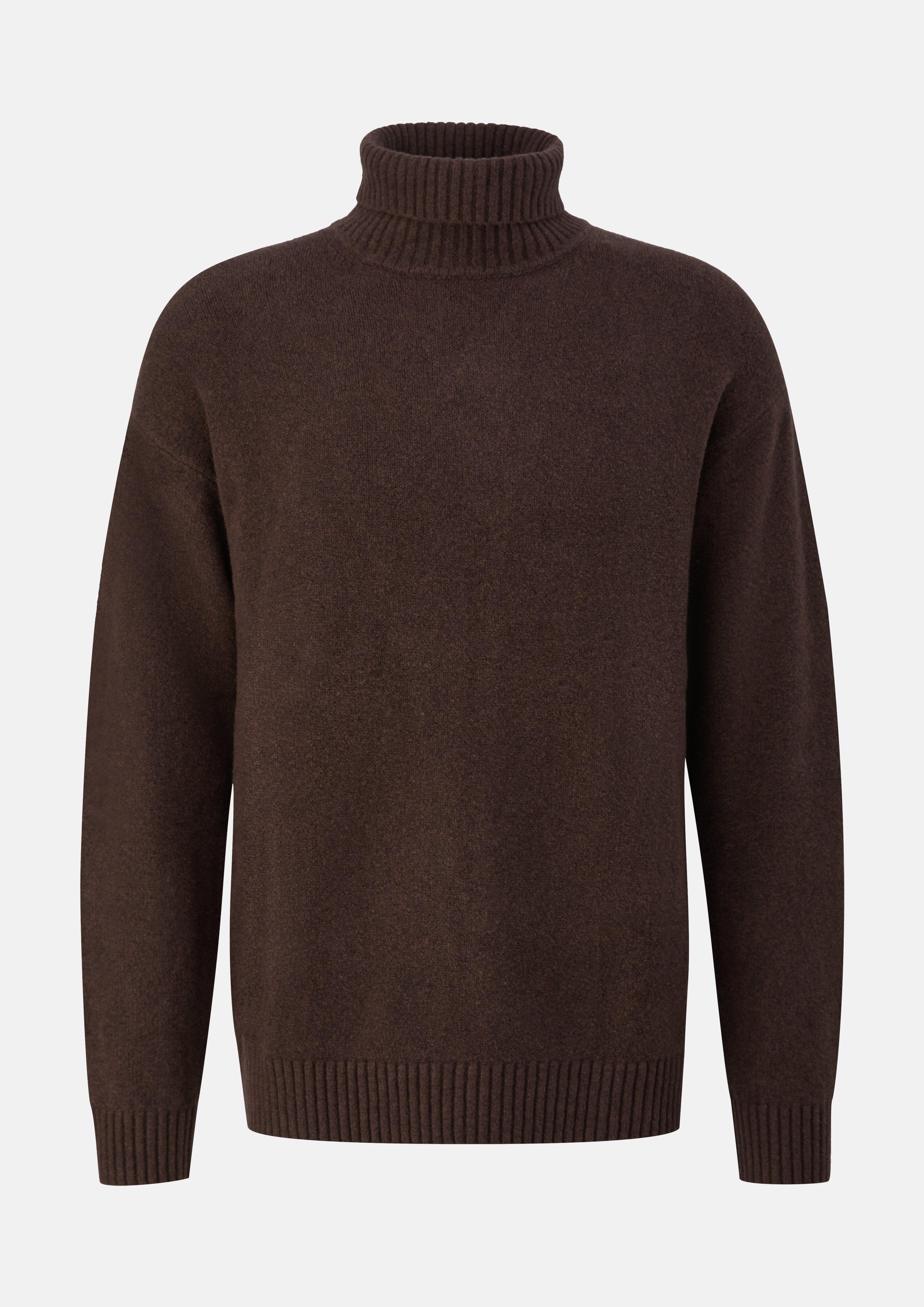 Pull à col roulé douillet en marron foncé de s.Oliver