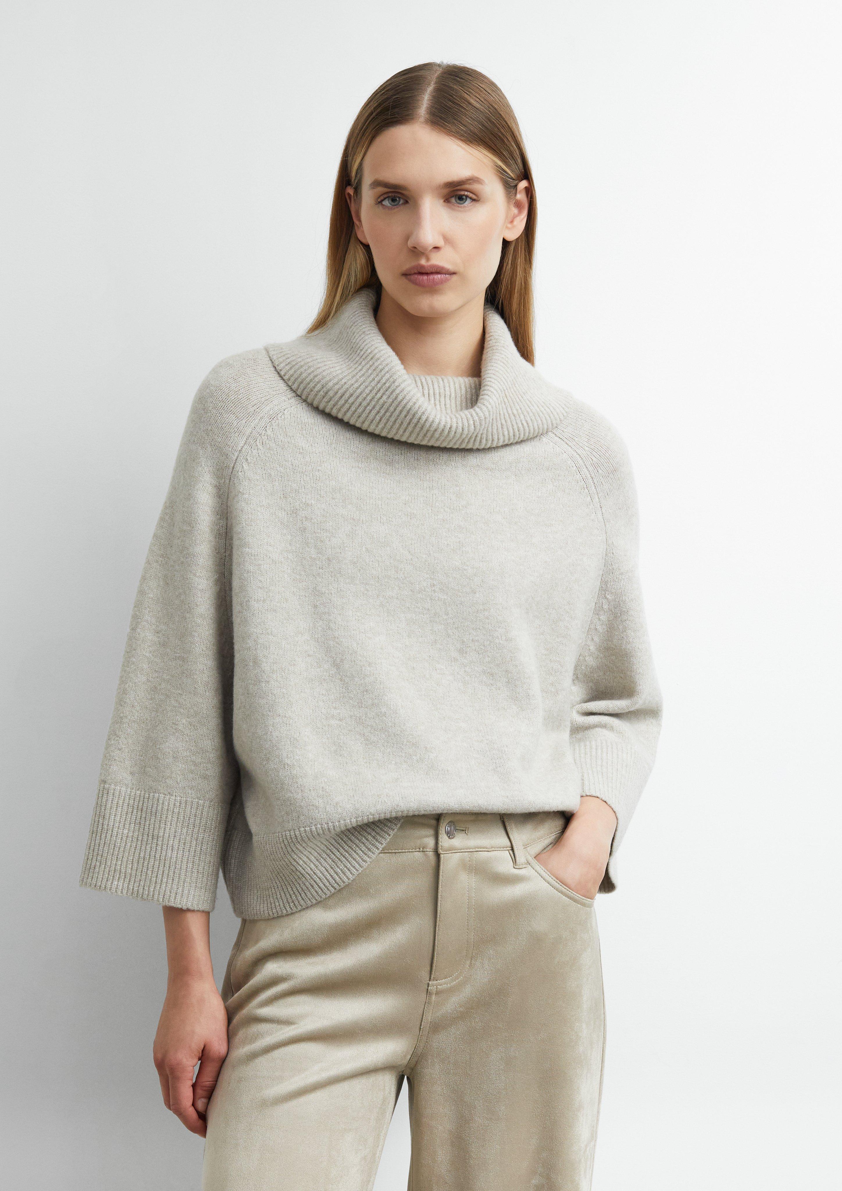 Pull-poncho à large col en beige de COMMA