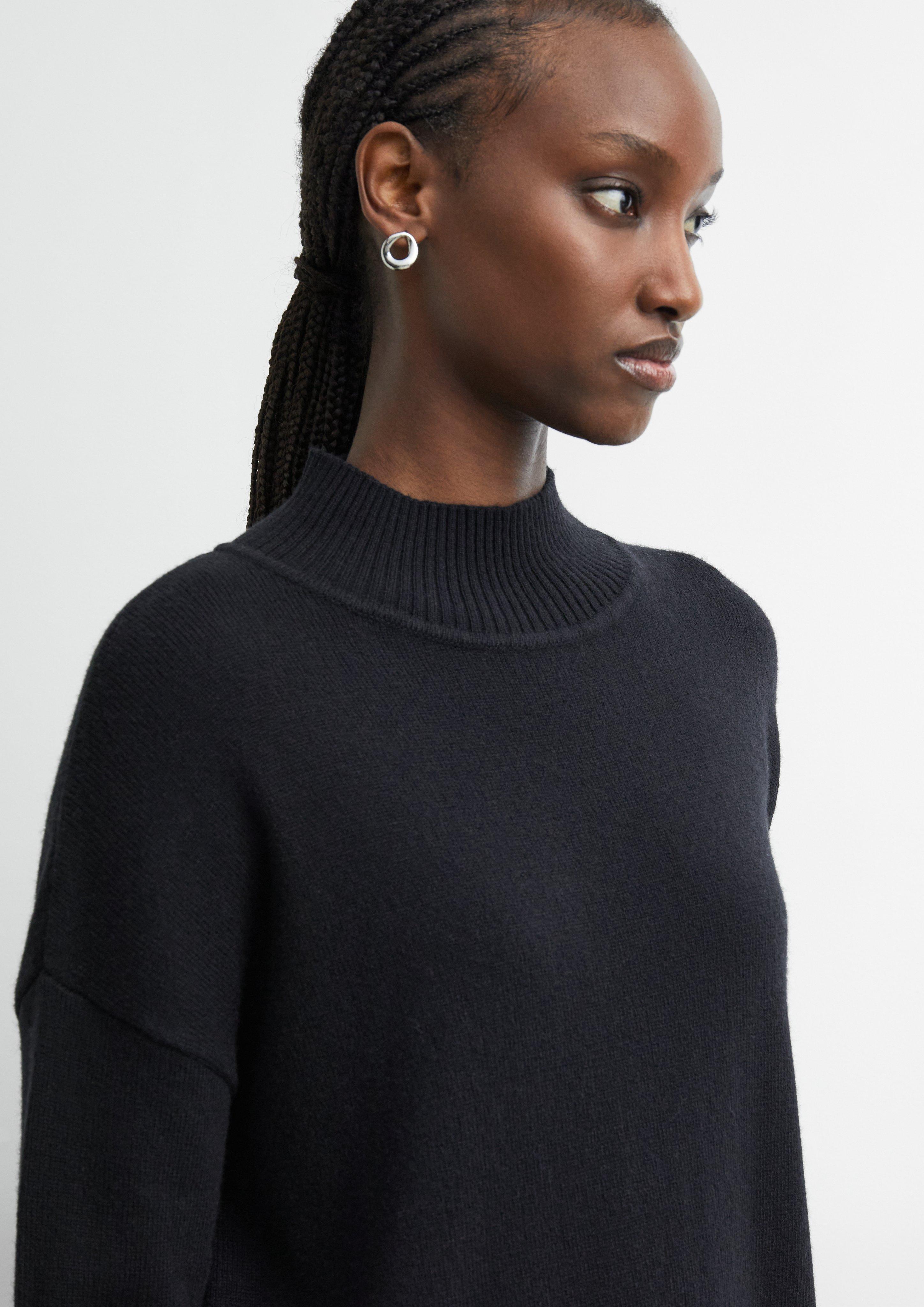 Fashion Earrings in silver by COMMA
