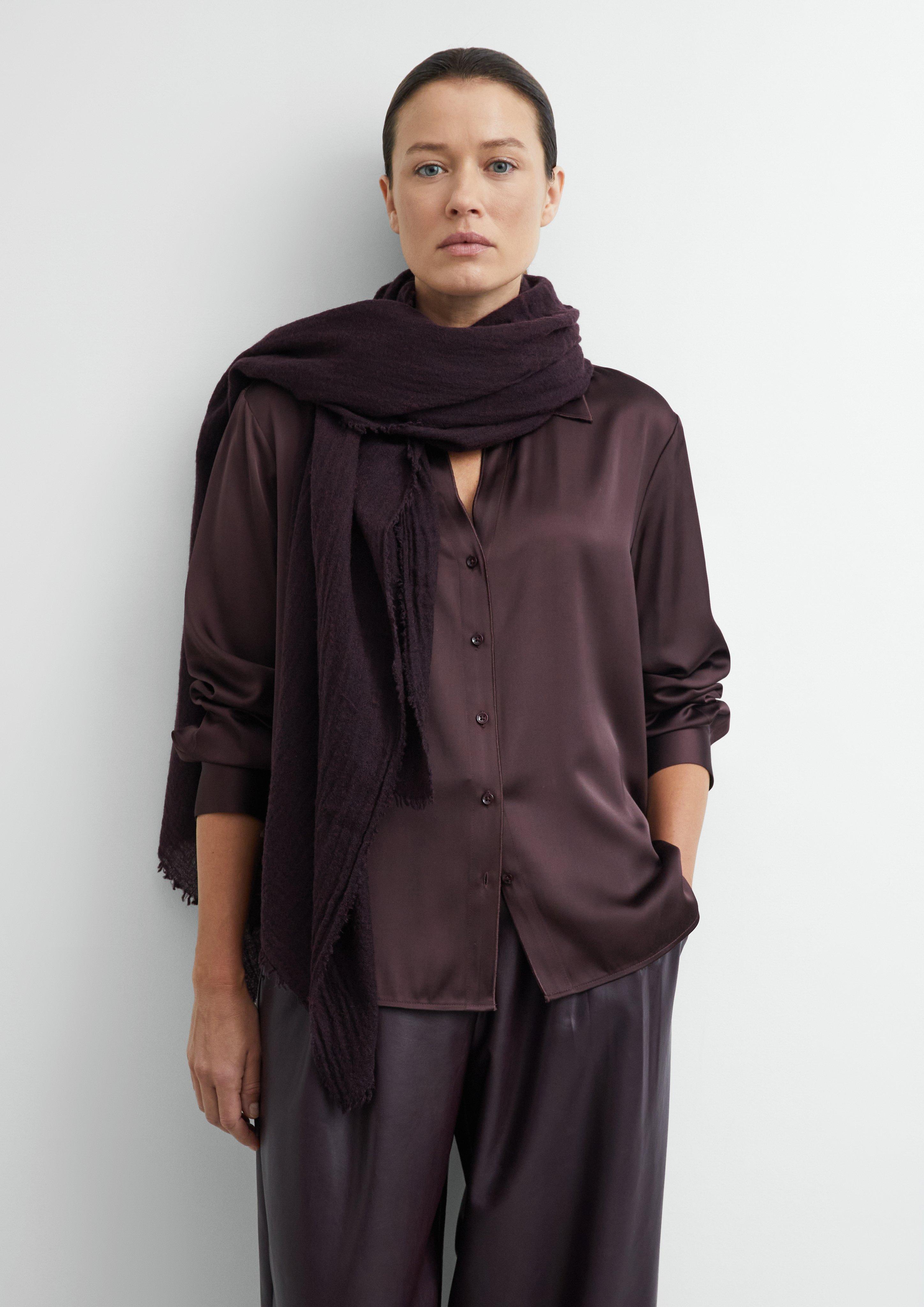 Women Lightweight wool-blend scarf with fringed edges in purple by COMMA