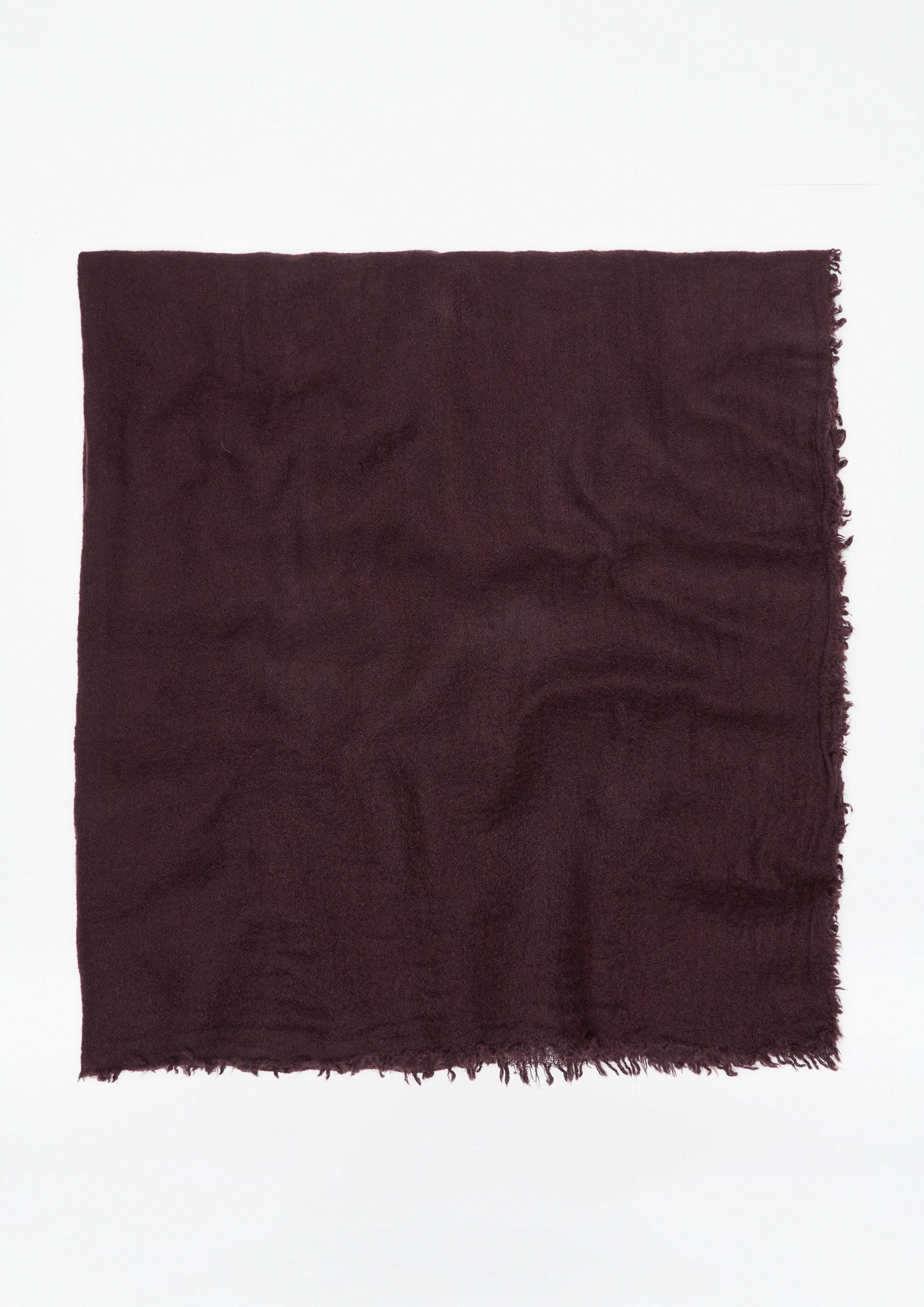 Leichter Wollmix-Schal mit Fransenkante in Farbe aubergine von COMMA