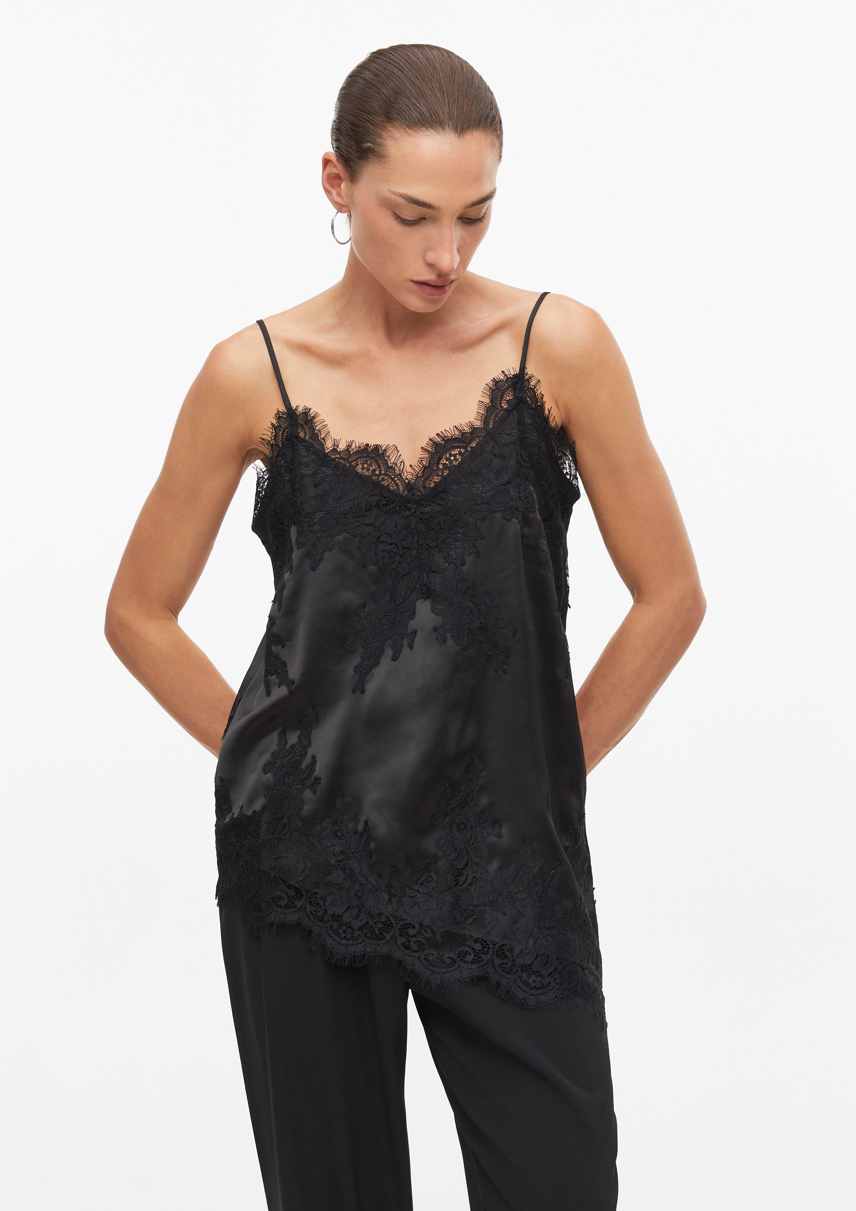 Asymmetrische satijnen top met kant in zwart van s.Oliver BLACK LABEL