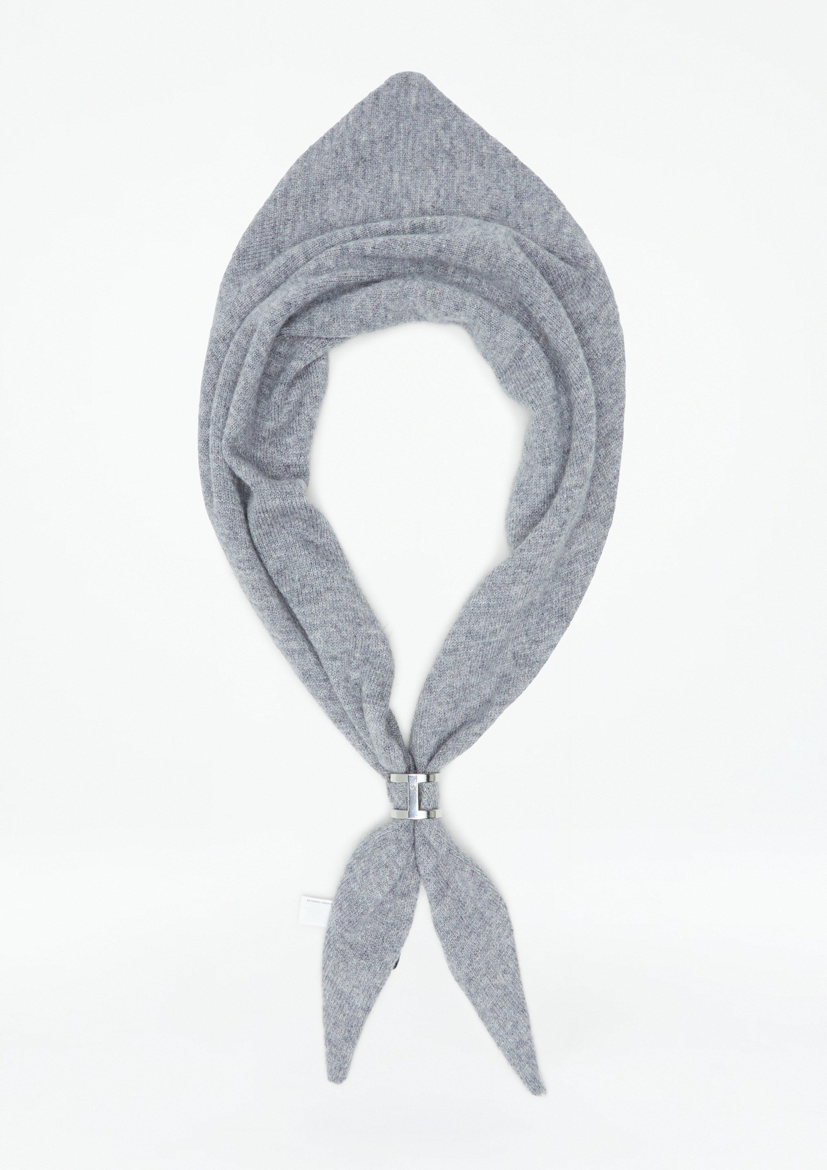 Scarf in grey by COMMA