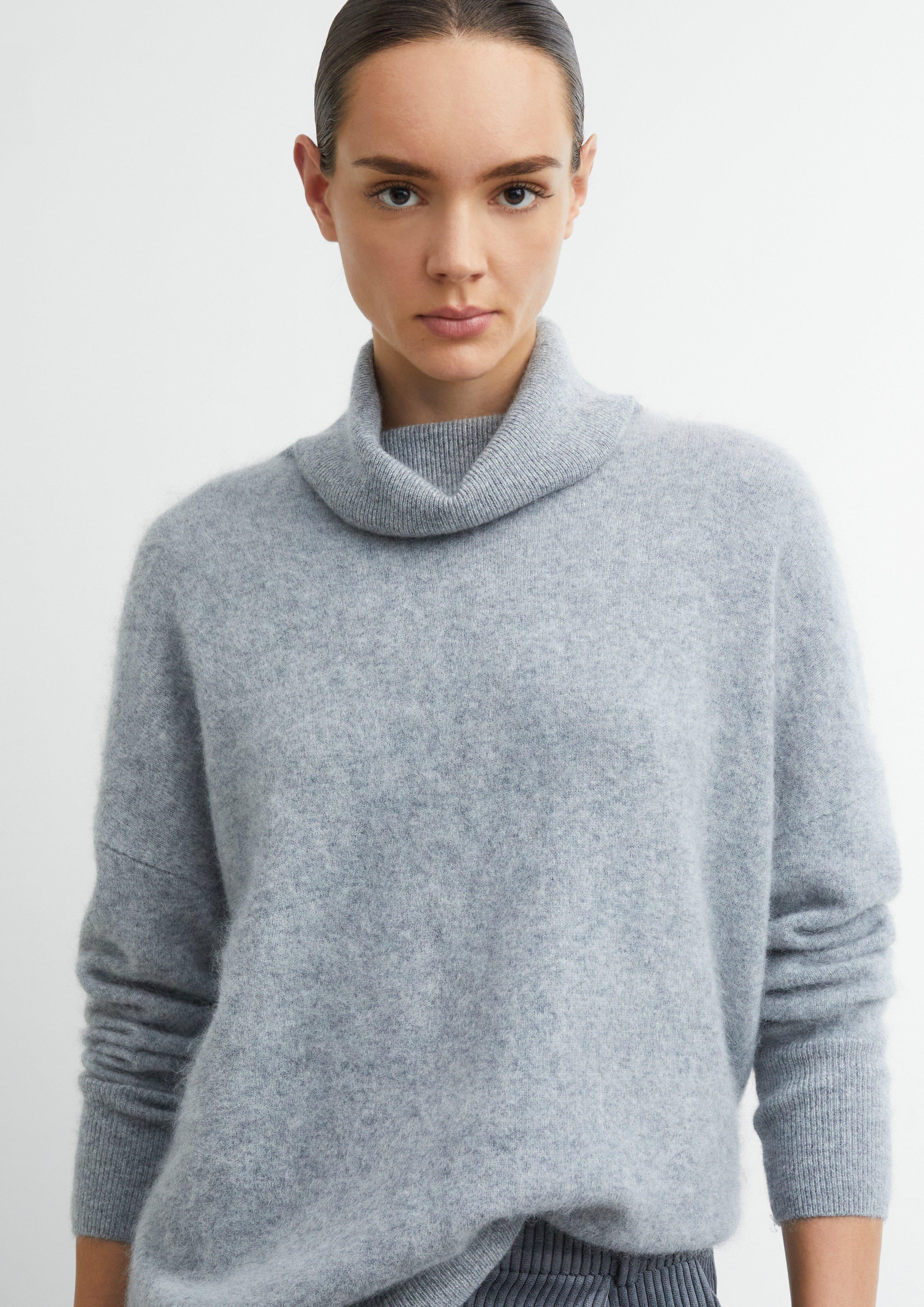 Damen Oversize-Strickpullover aus gebürsteter Wolle mit Rollkragen in grau von COMMA