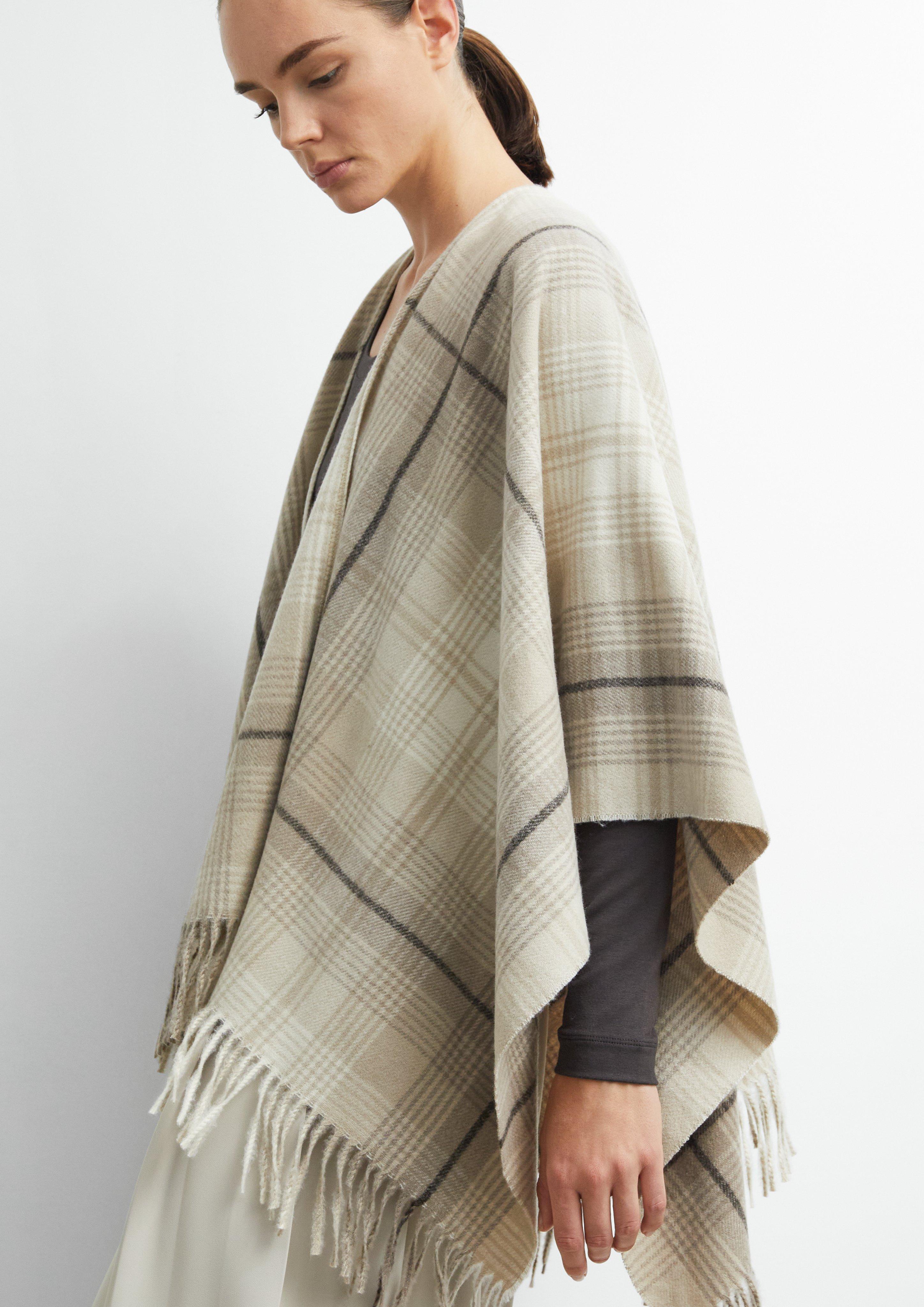 Indoor-Poncho in beige von COMMA