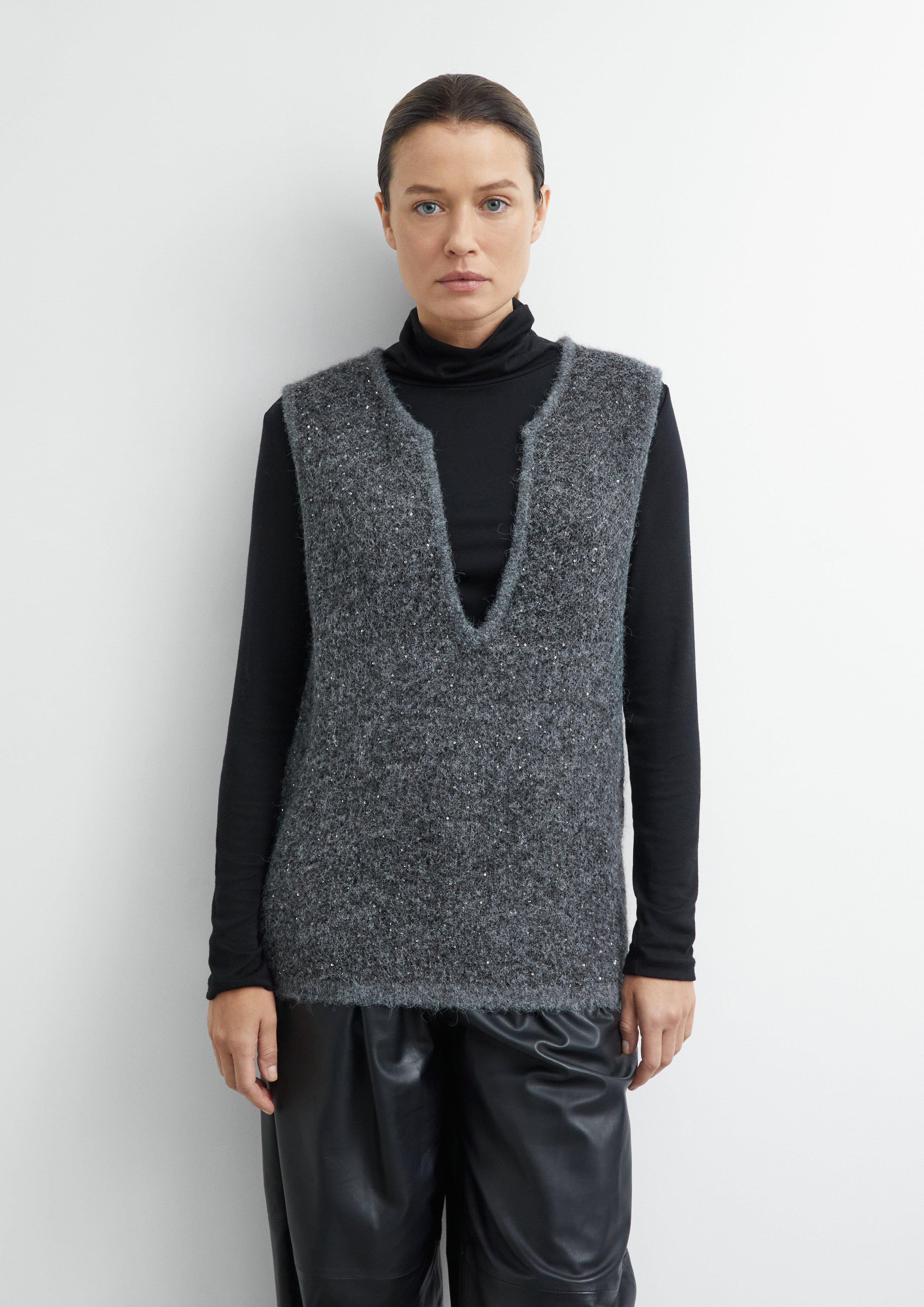 Oversize-Strickpullunder mit Pailletten und V-Ausschnitt in dunkelgrau von COMMA