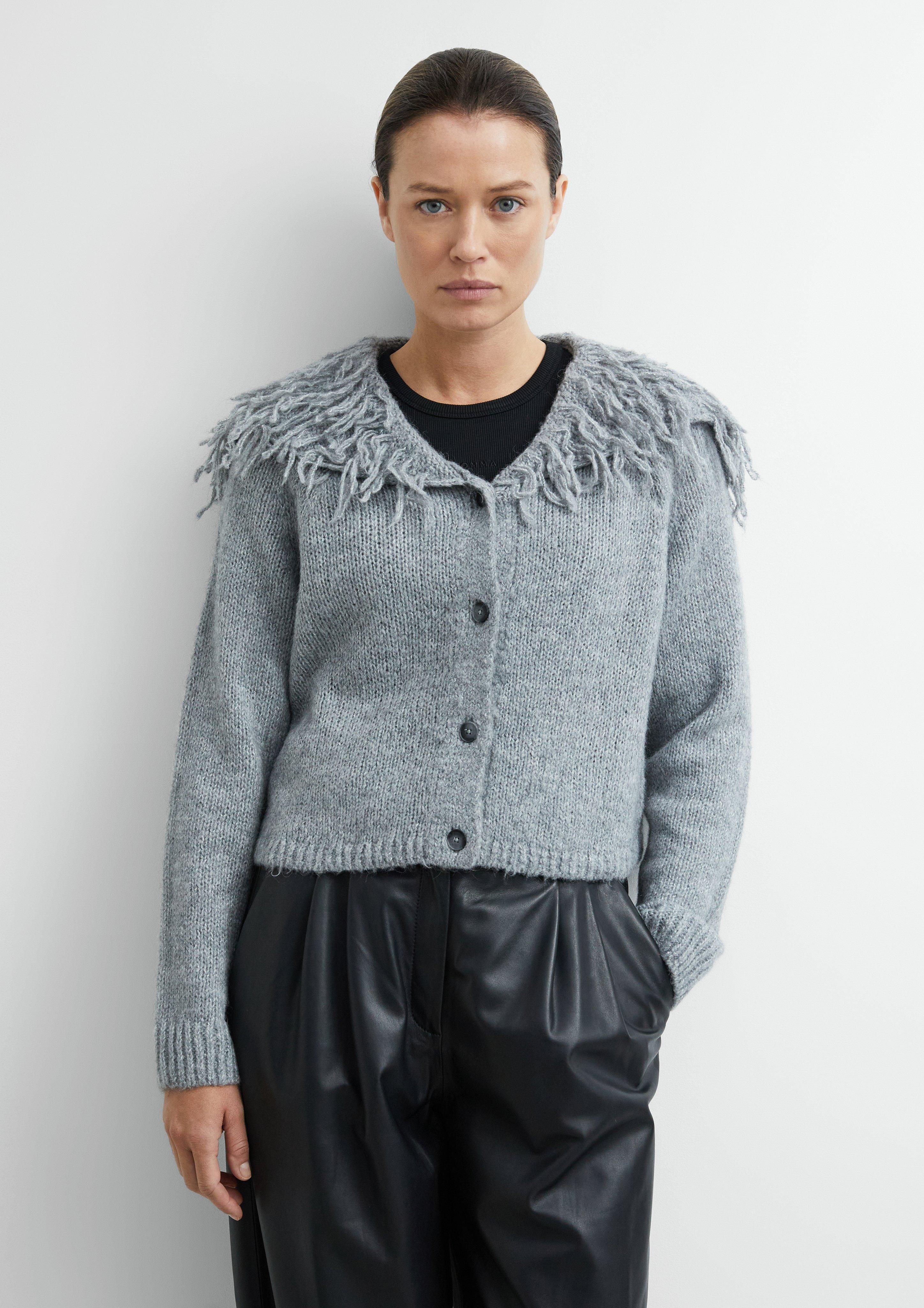 Strickjacke in Farbe grau von COMMA