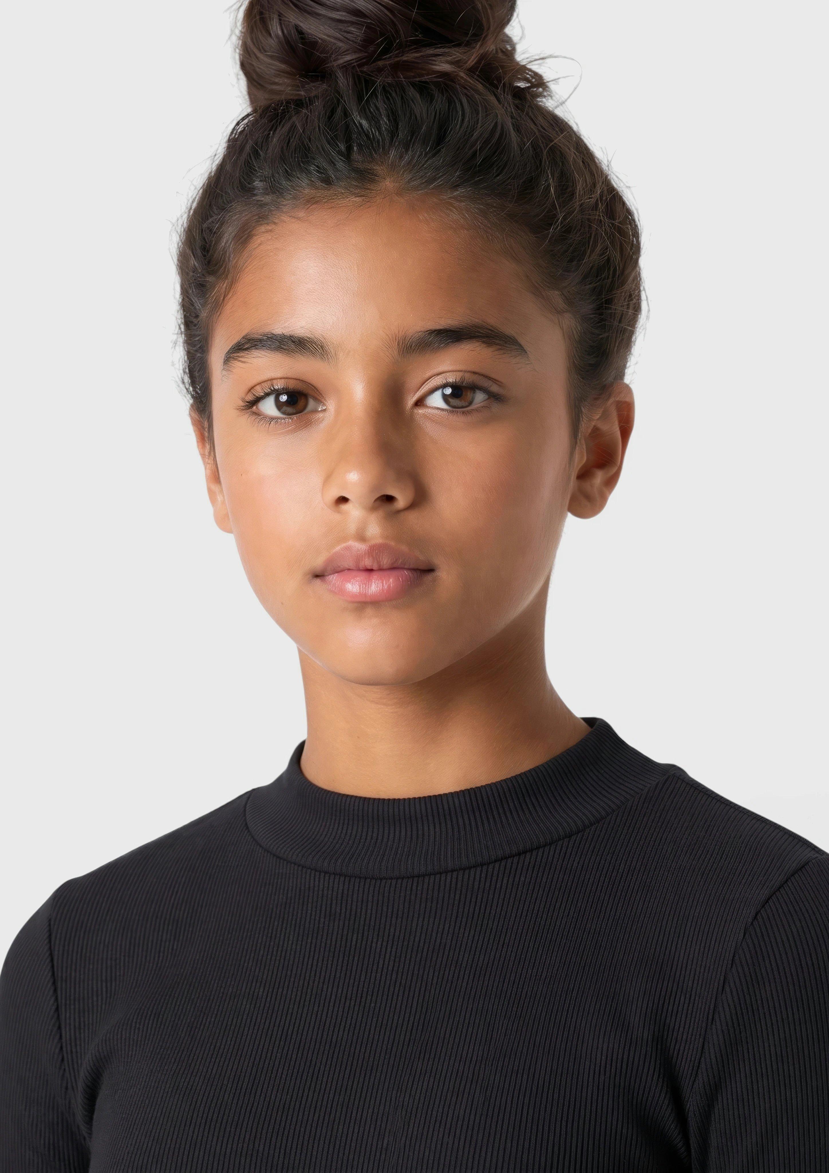 Junior T-shirt côtelé coupe ajustée avec ourlet ondulé en noir de s.Oliver