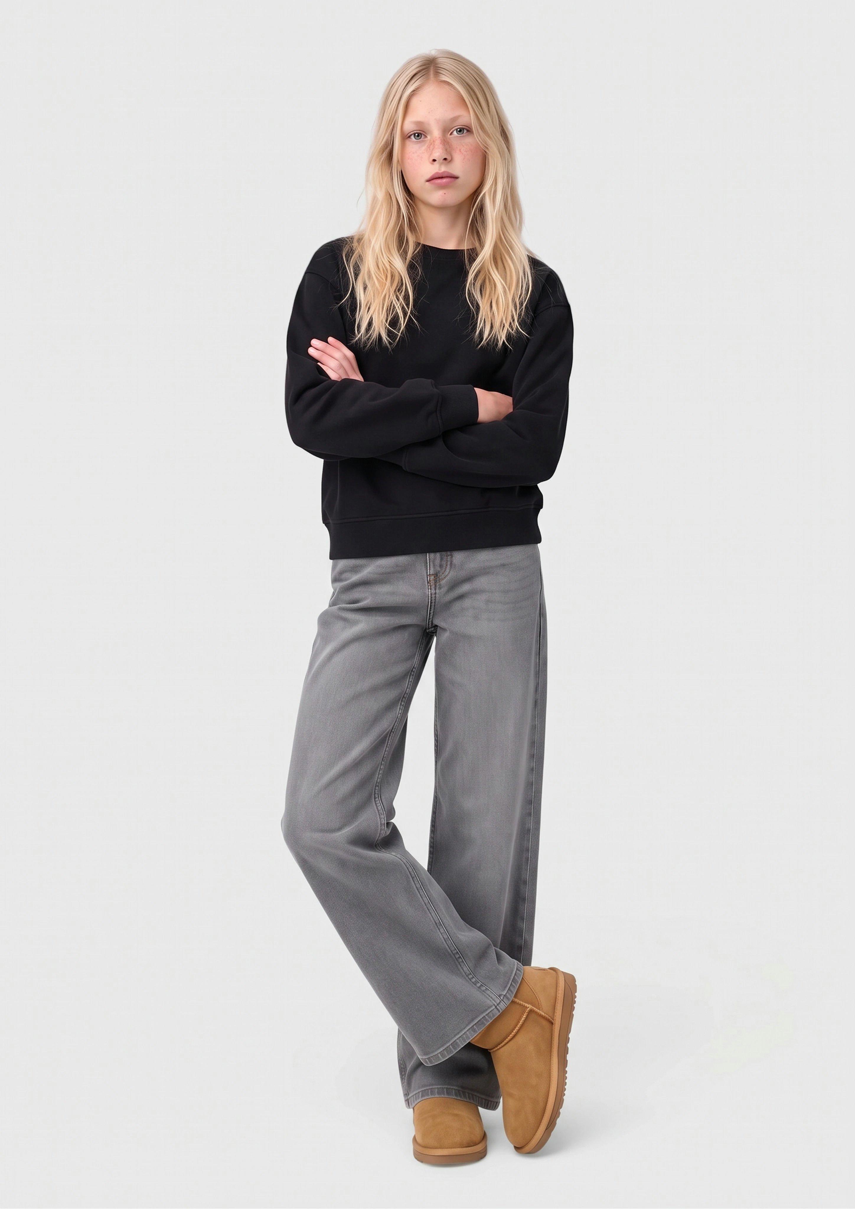Kinder Kuscheliges Sweatshirt mit Schmucksteinen in schwarz von s.Oliver