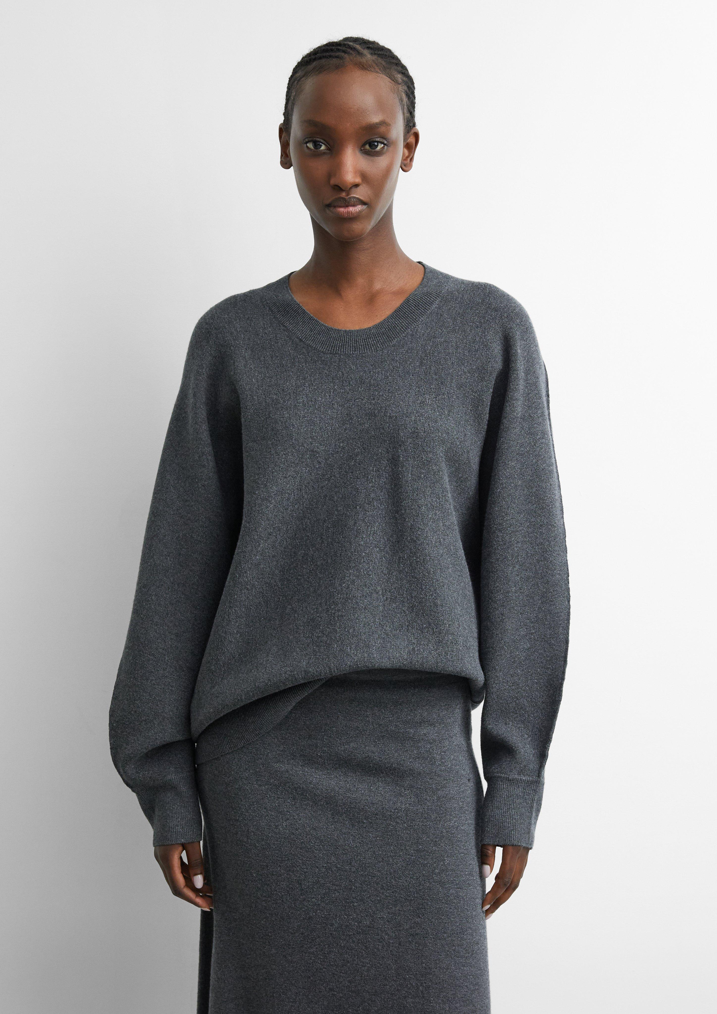 Oversize-Strickpullover mit Fledermausärmeln in grau von COMMA