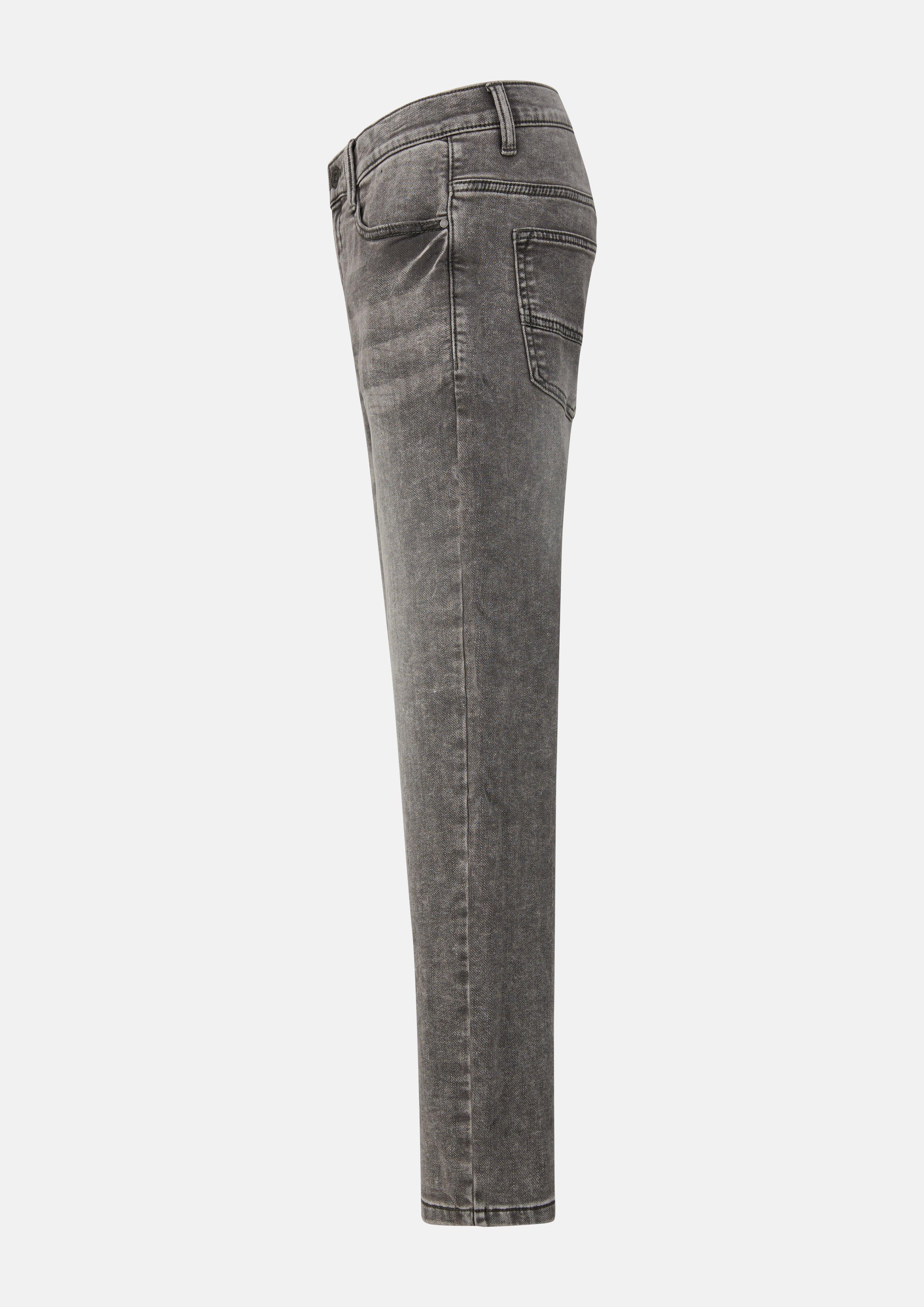 Junior Jeans Pete / Regular Fit / Mid Rise / Straight Leg / zacht en warm van binnen in grijs van s.Oliver