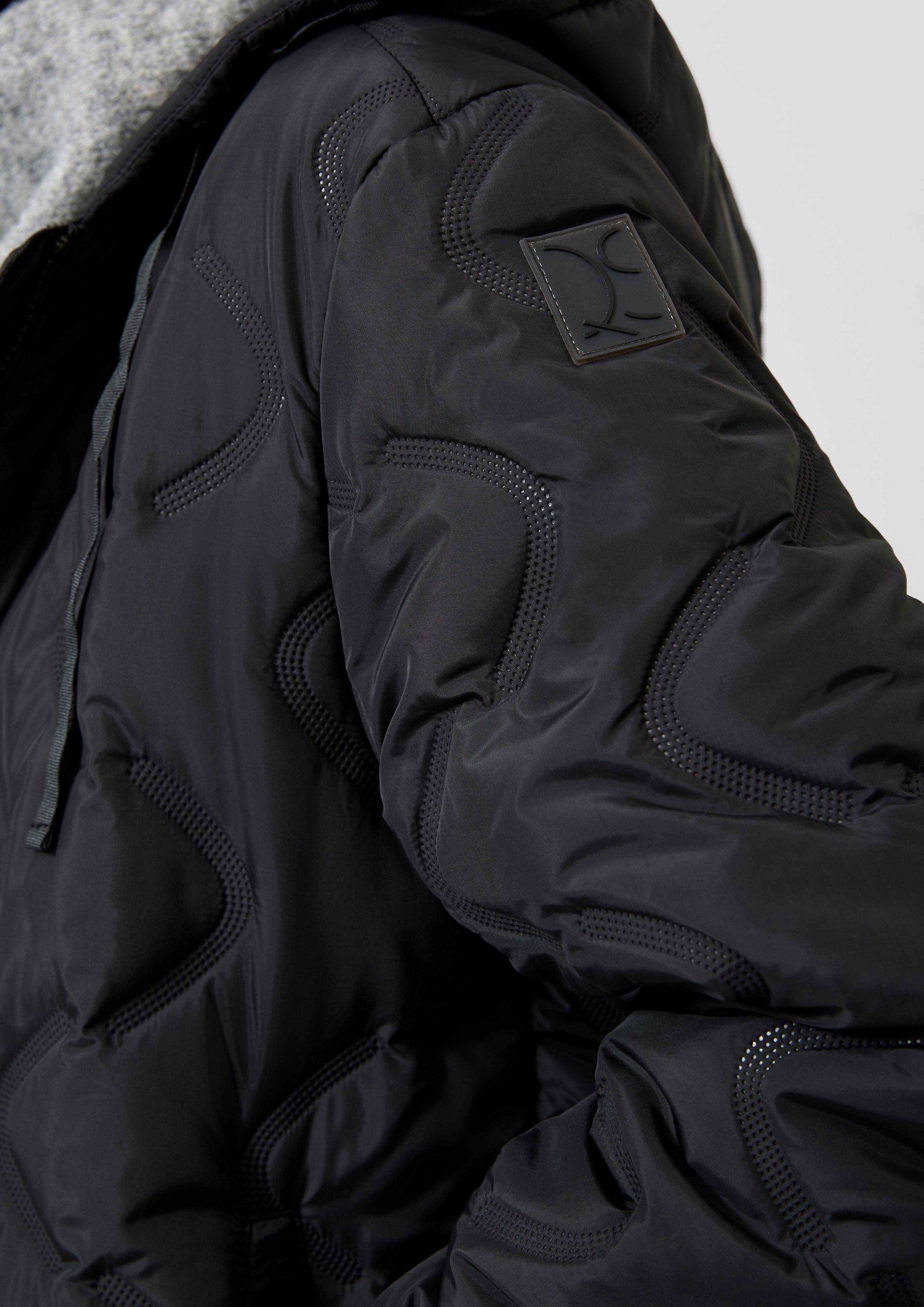 Damen Wattierter Mantel mit geprägtem Muster in schwarz von QS
