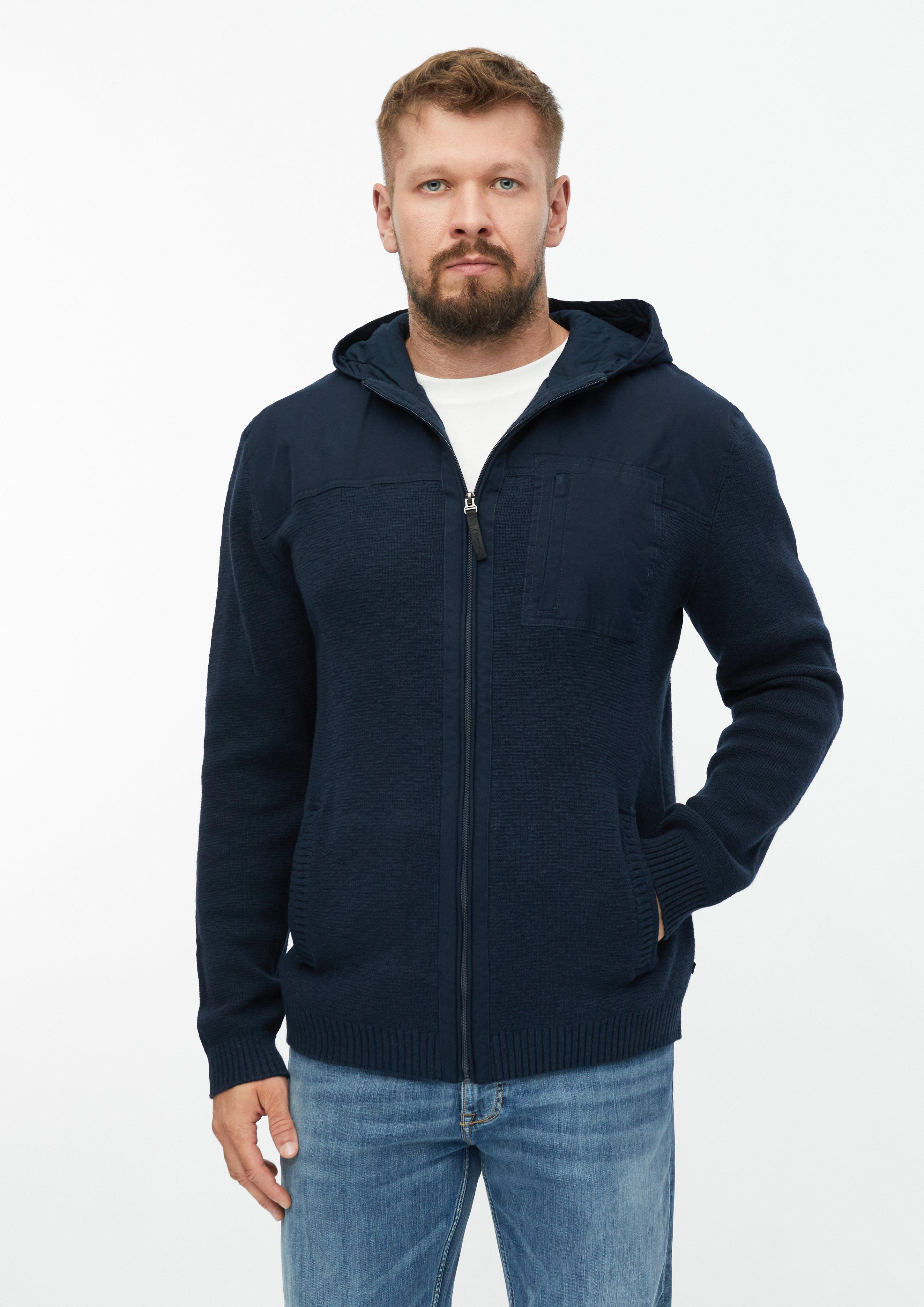 Sportief vest van een mix van stoffen met capuchon in navy van s.Oliver Men Tall Sizes
