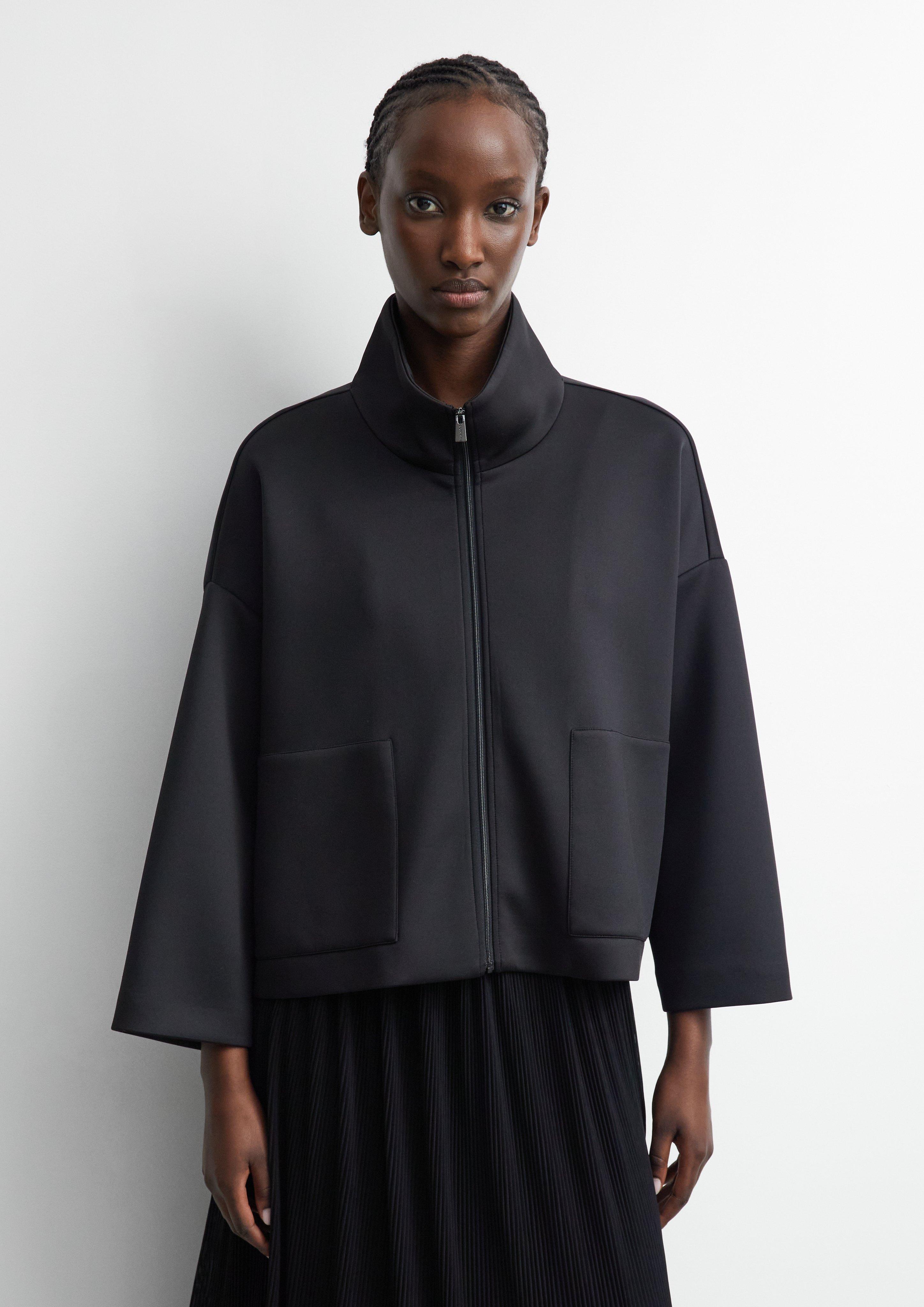 Boxy Scuba-Jacke in schwarz von COMMA