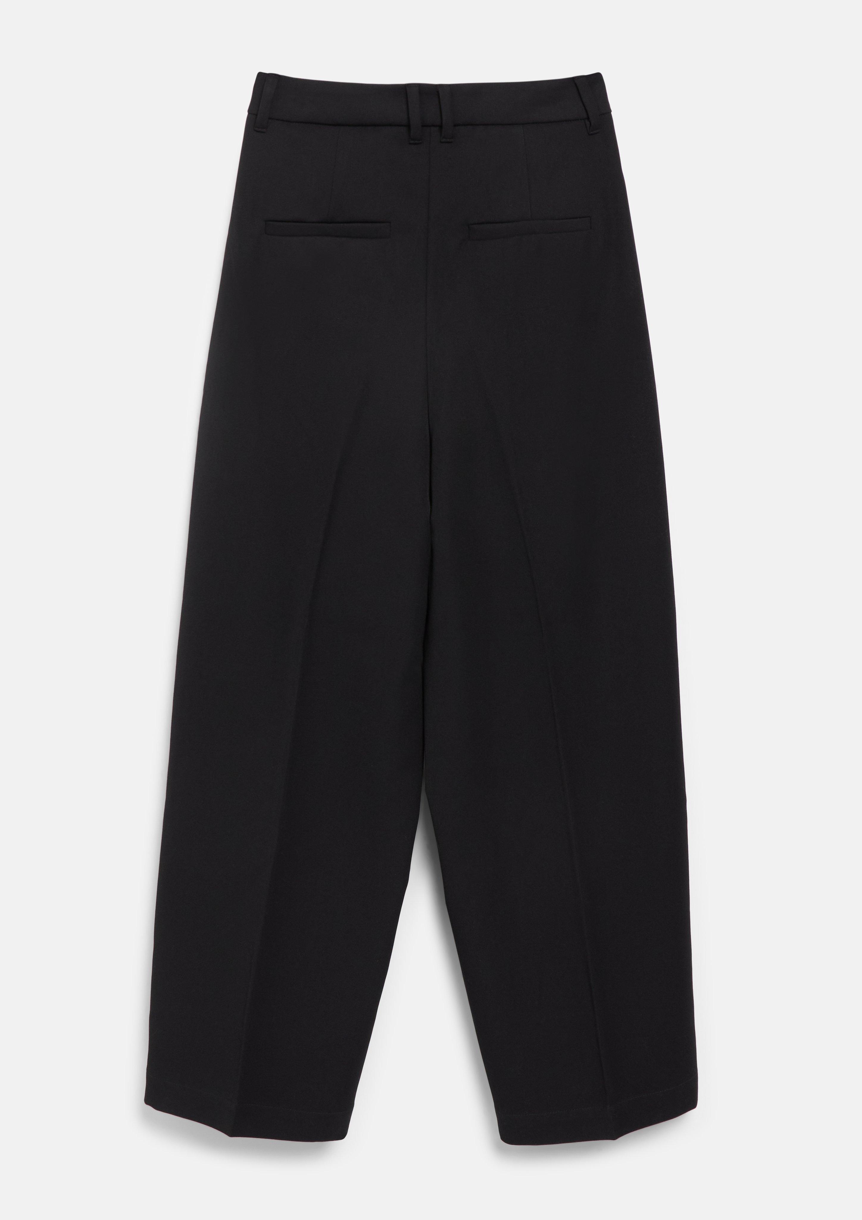 Femmes Pantalon en sergé à jambes évasées en noir de s.Oliver