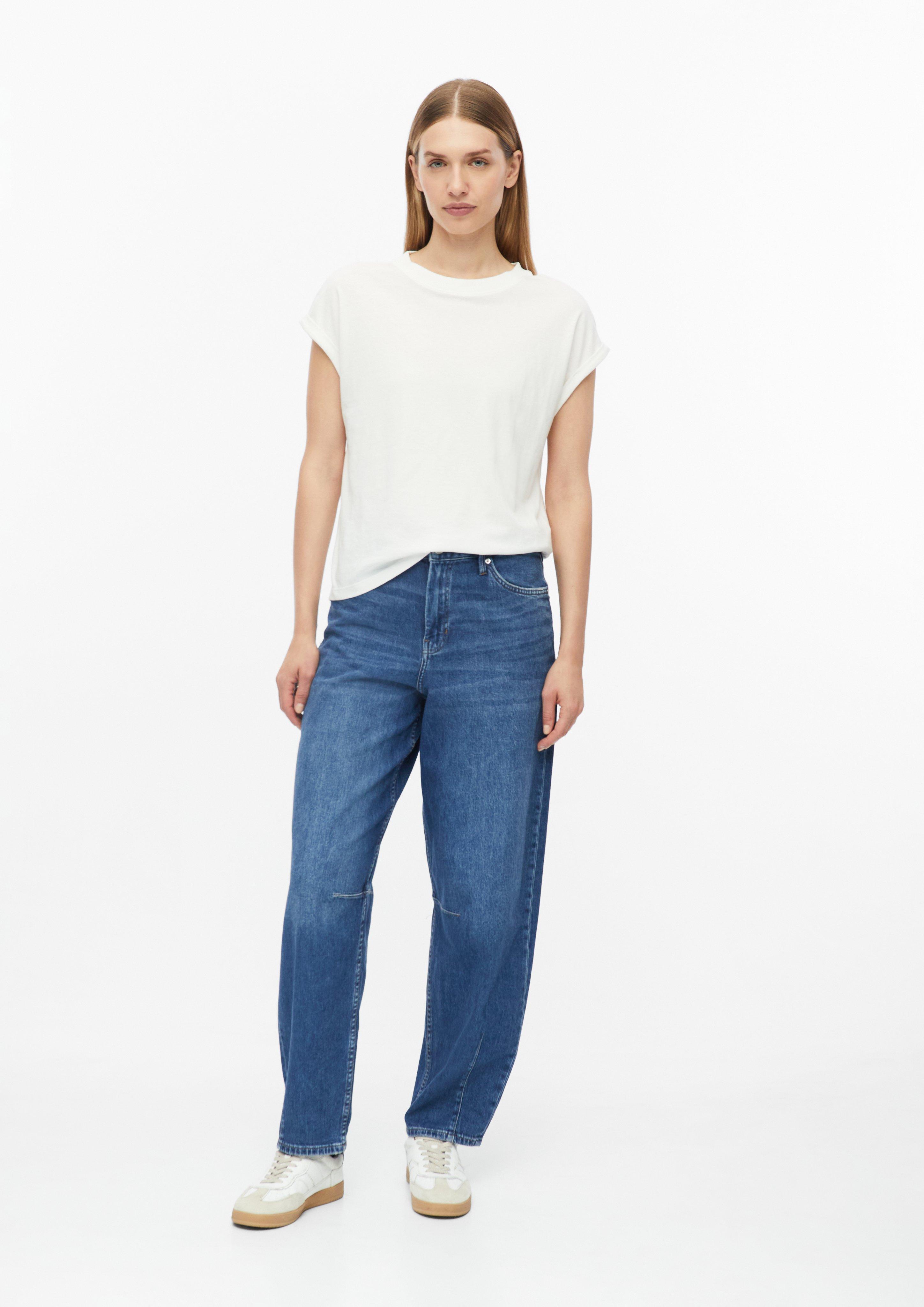 Femmes Jean court / Coupe classique / Taille haute / Jambe évasée en bleu foncé de s.Oliver