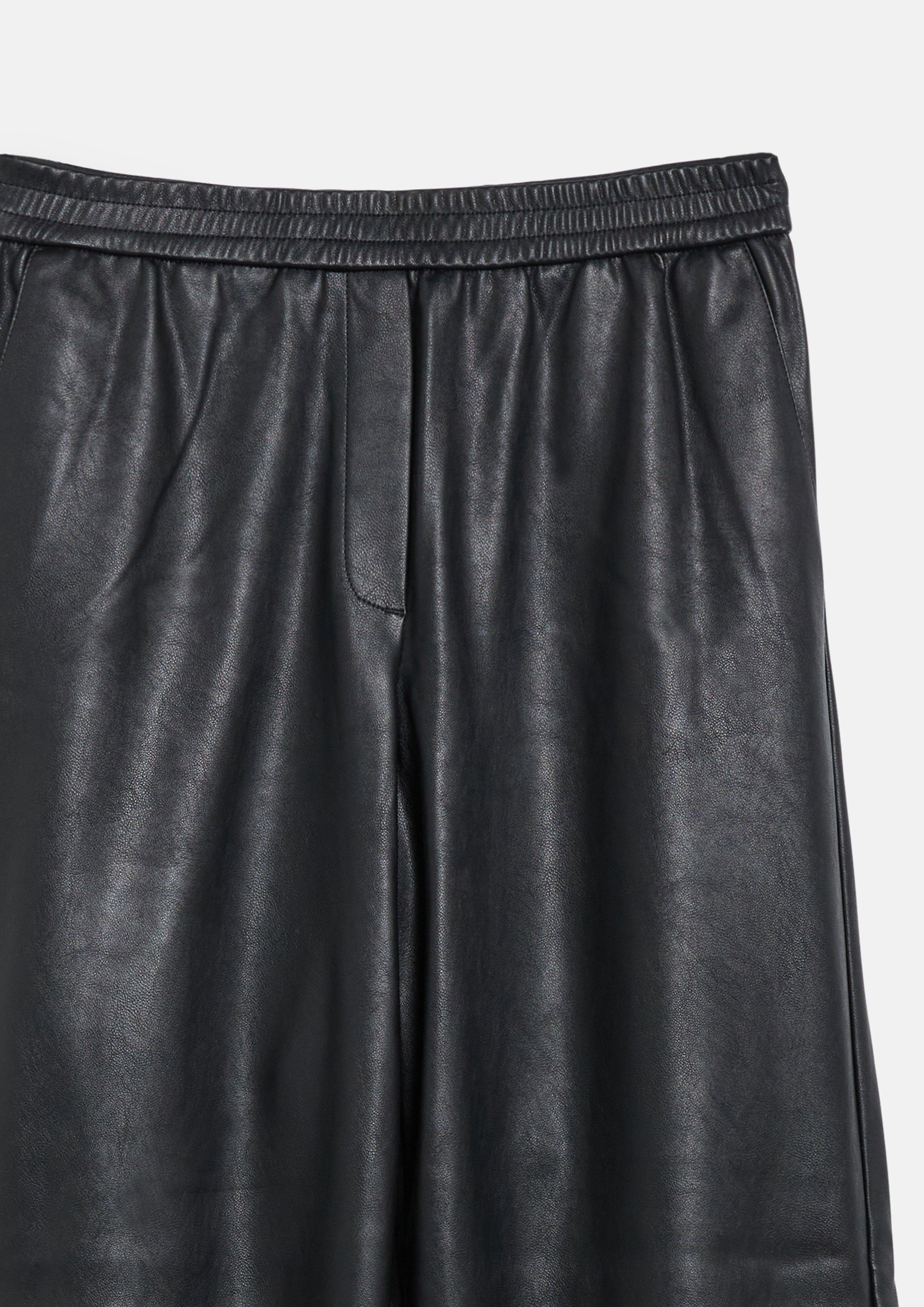 Damen Hose in Leder-Optik mit Elastikbund in schwarz von s.Oliver BLACK LABEL