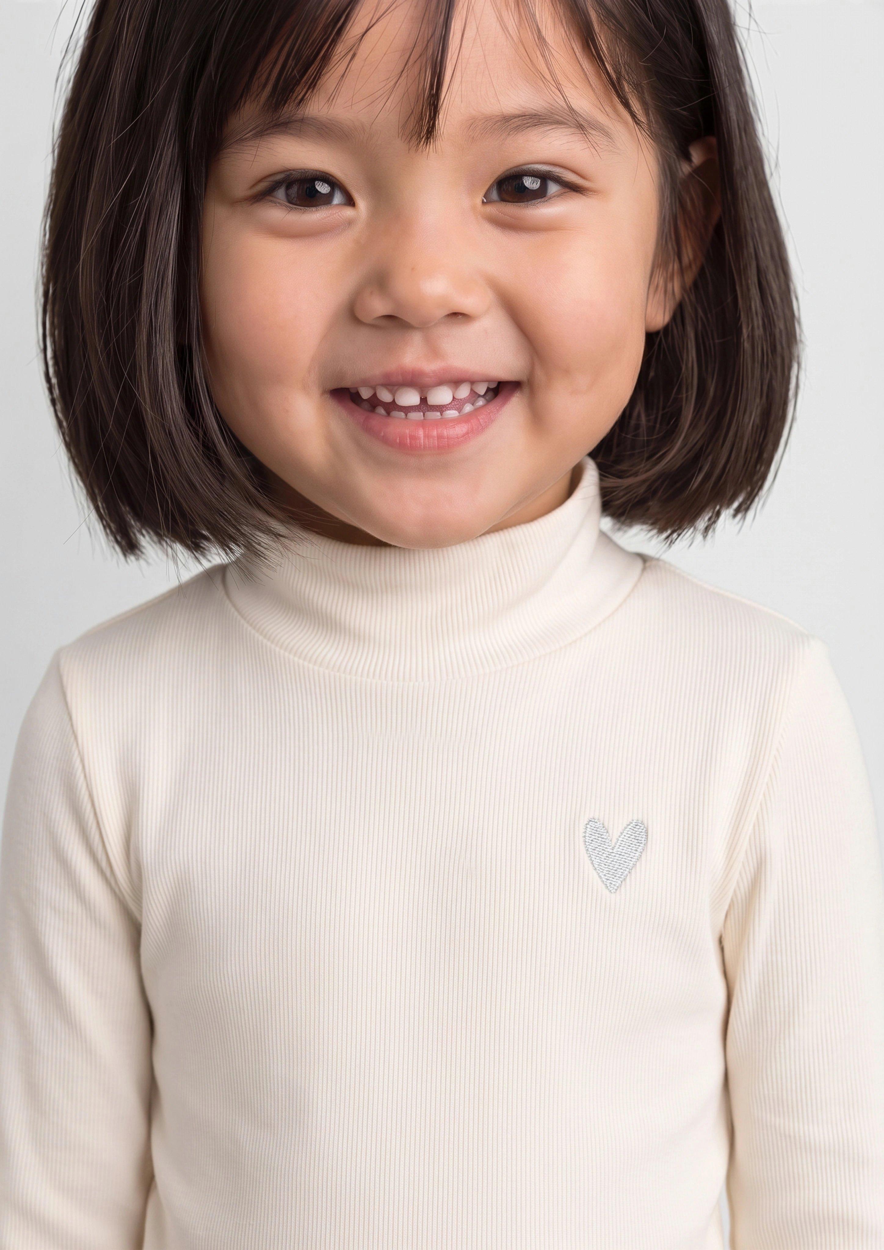 Kinder Rippshirt im Slim Fit mit Glitzerstickerei in creme von s.Oliver