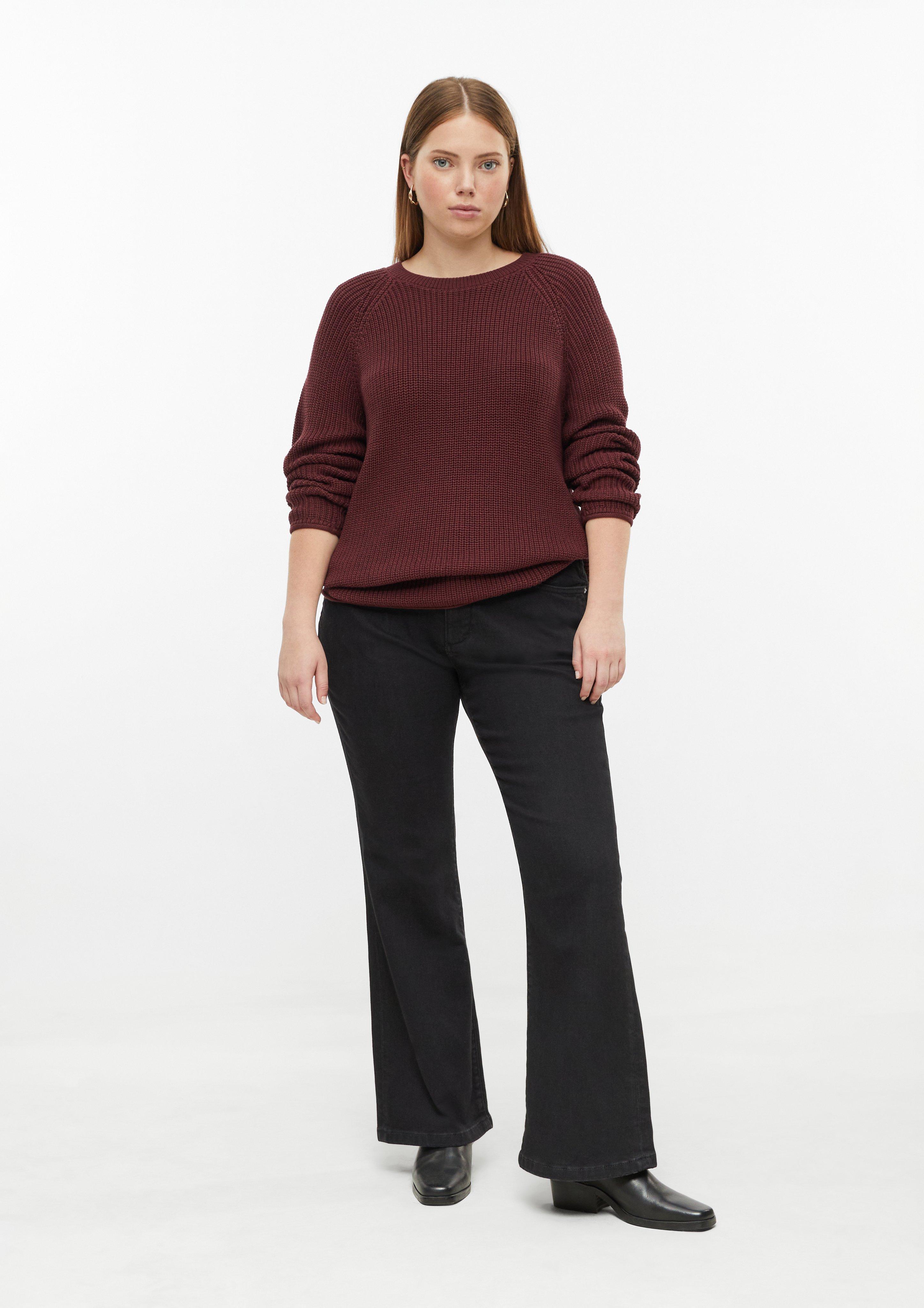 Women Sweater with a ribbed texture and rolled hems in red by QS CURVE