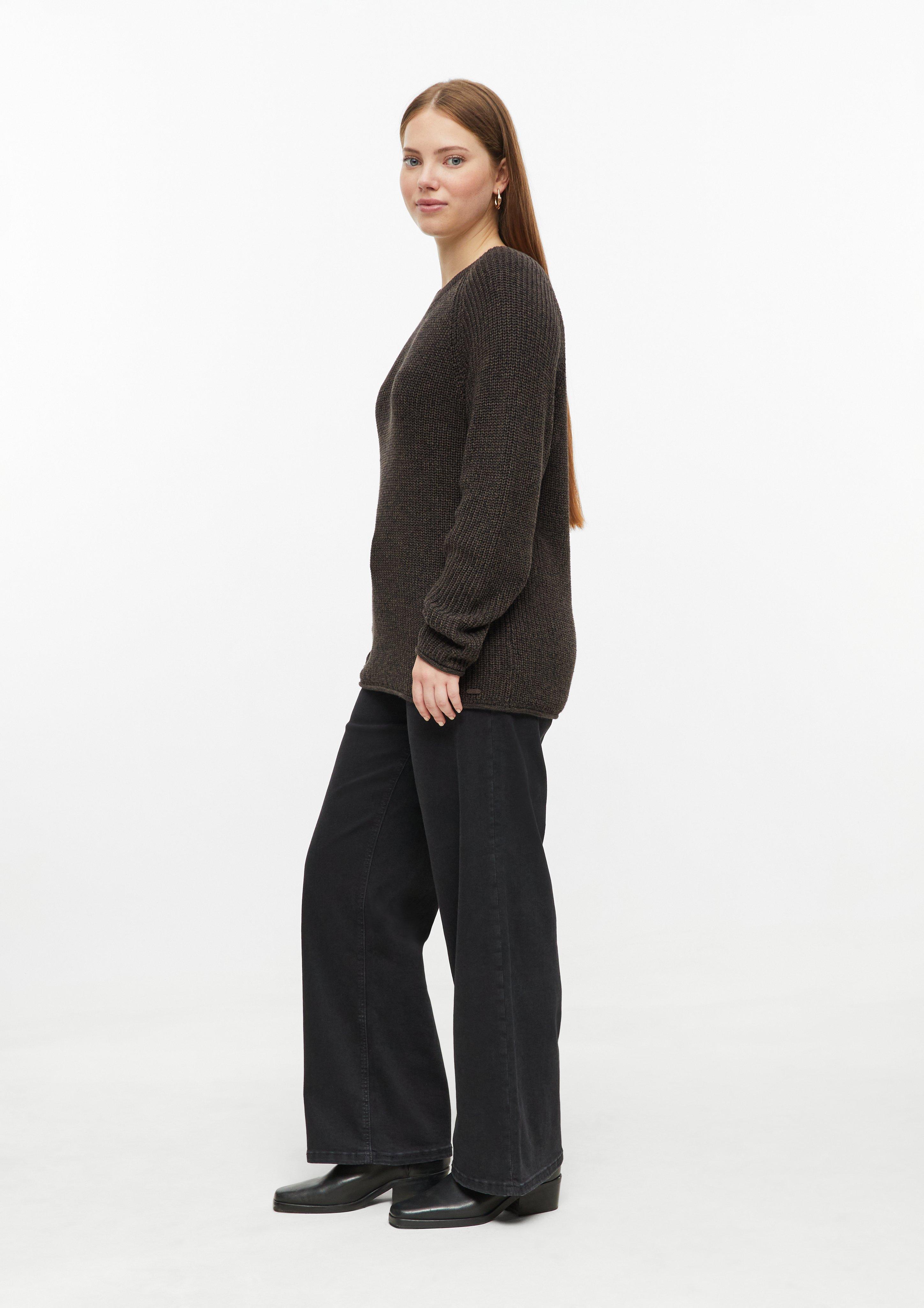 Women Sweater with a ribbed texture and rolled hems in brown by QS CURVE