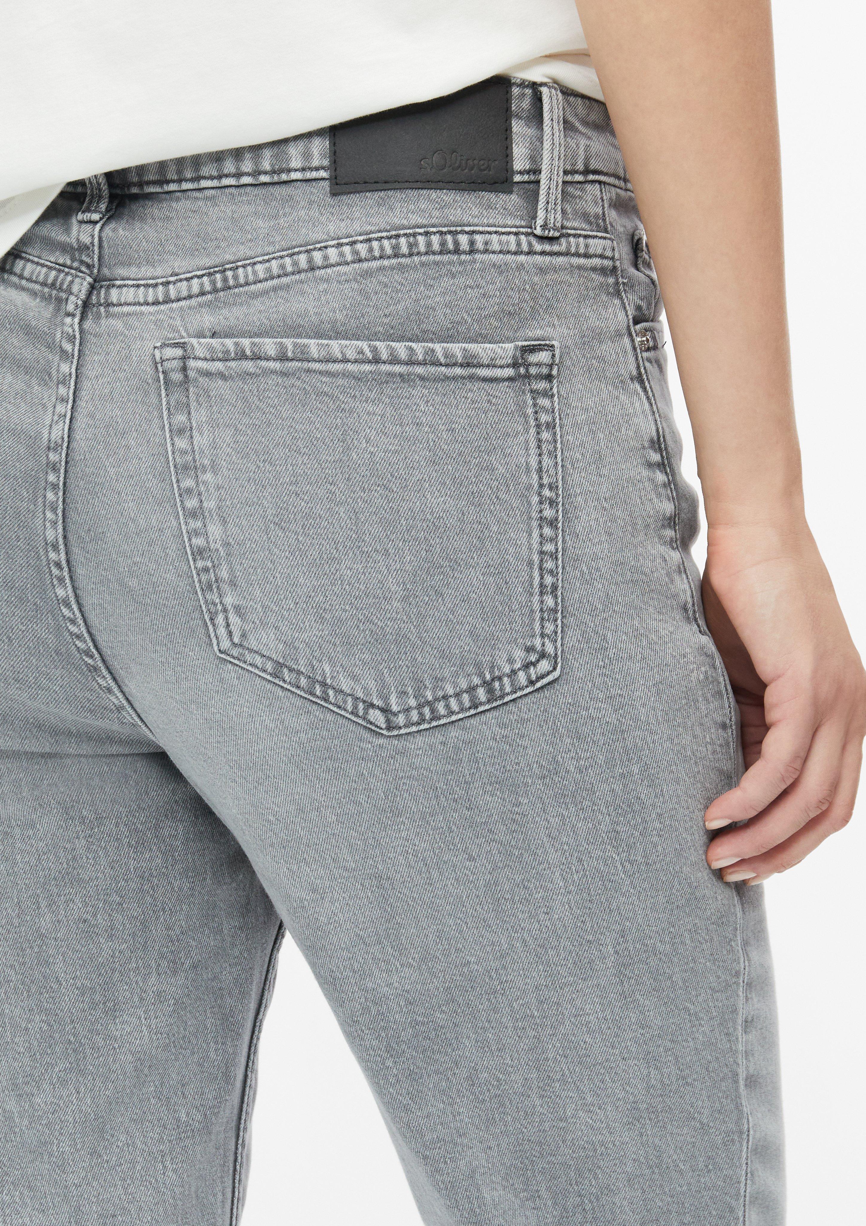 Damen Jeans Karolin / Mid Rise / Straight Fit in grau von s.Oliver