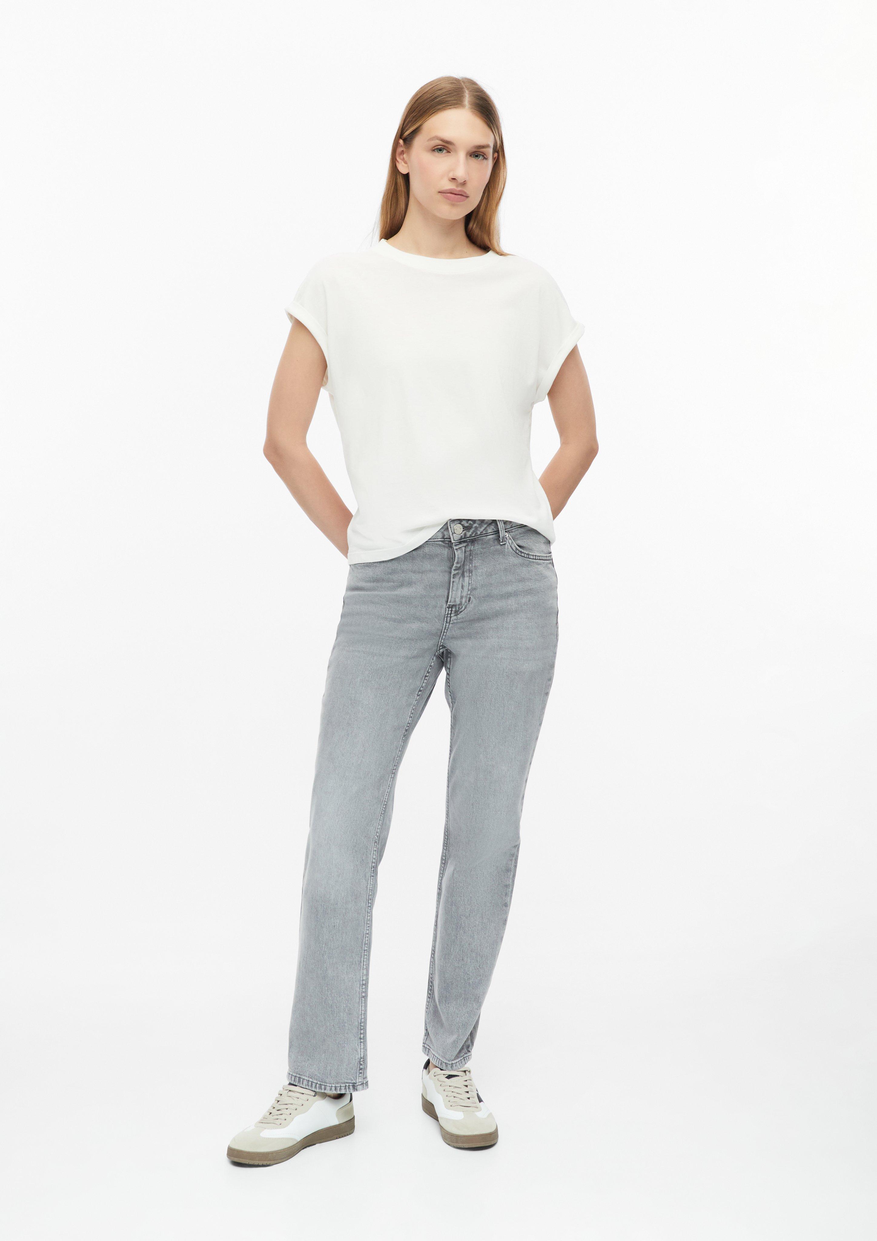 Kobiety Dżinsy Karolin / Regular Fit / Mid Rise / Straight Leg w kolorze kamiennoszary od s.Oliver