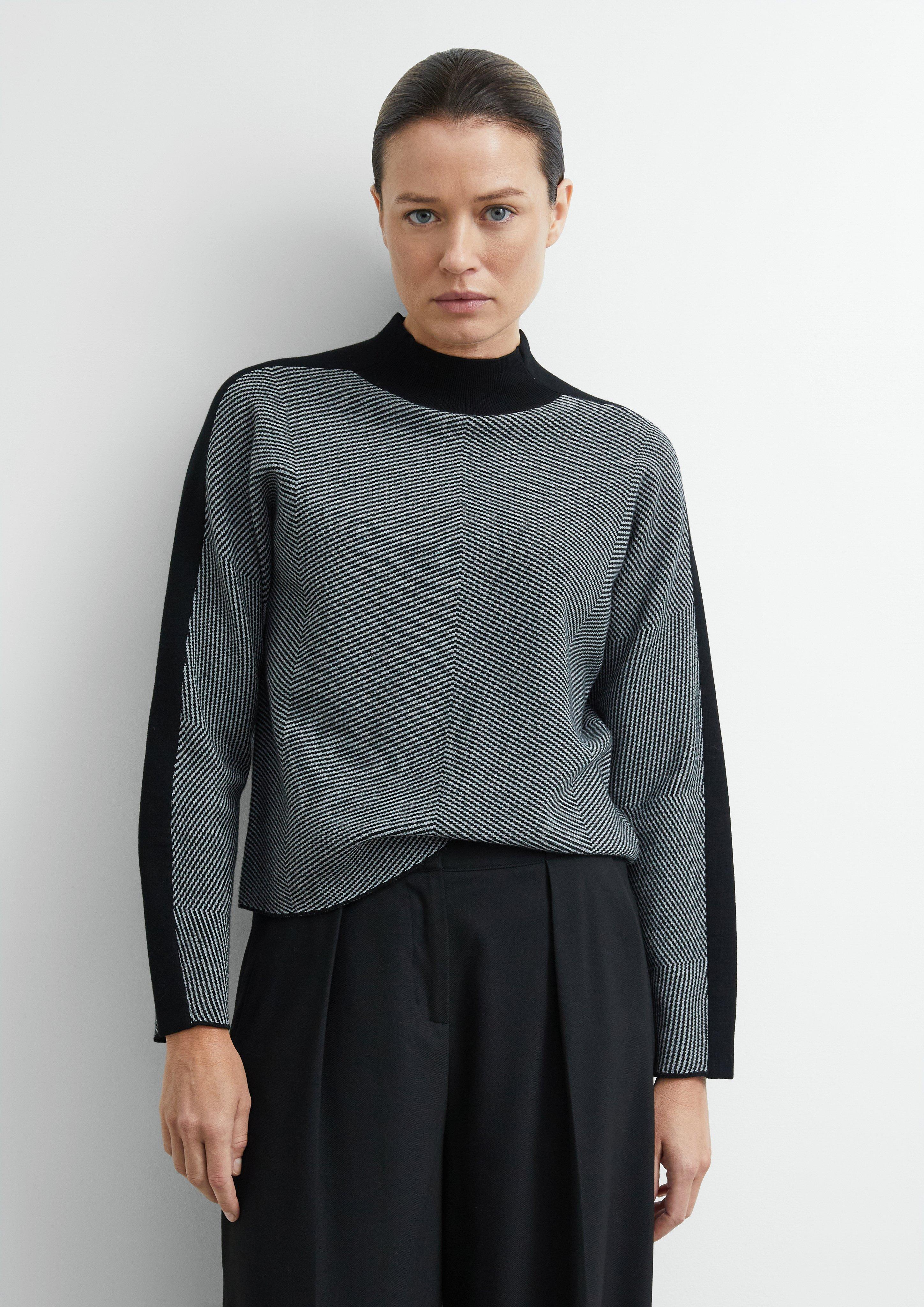 Strickpullover mit Jacquard-Muster und Fledermausärmeln in Farbe schwarz von COMMA