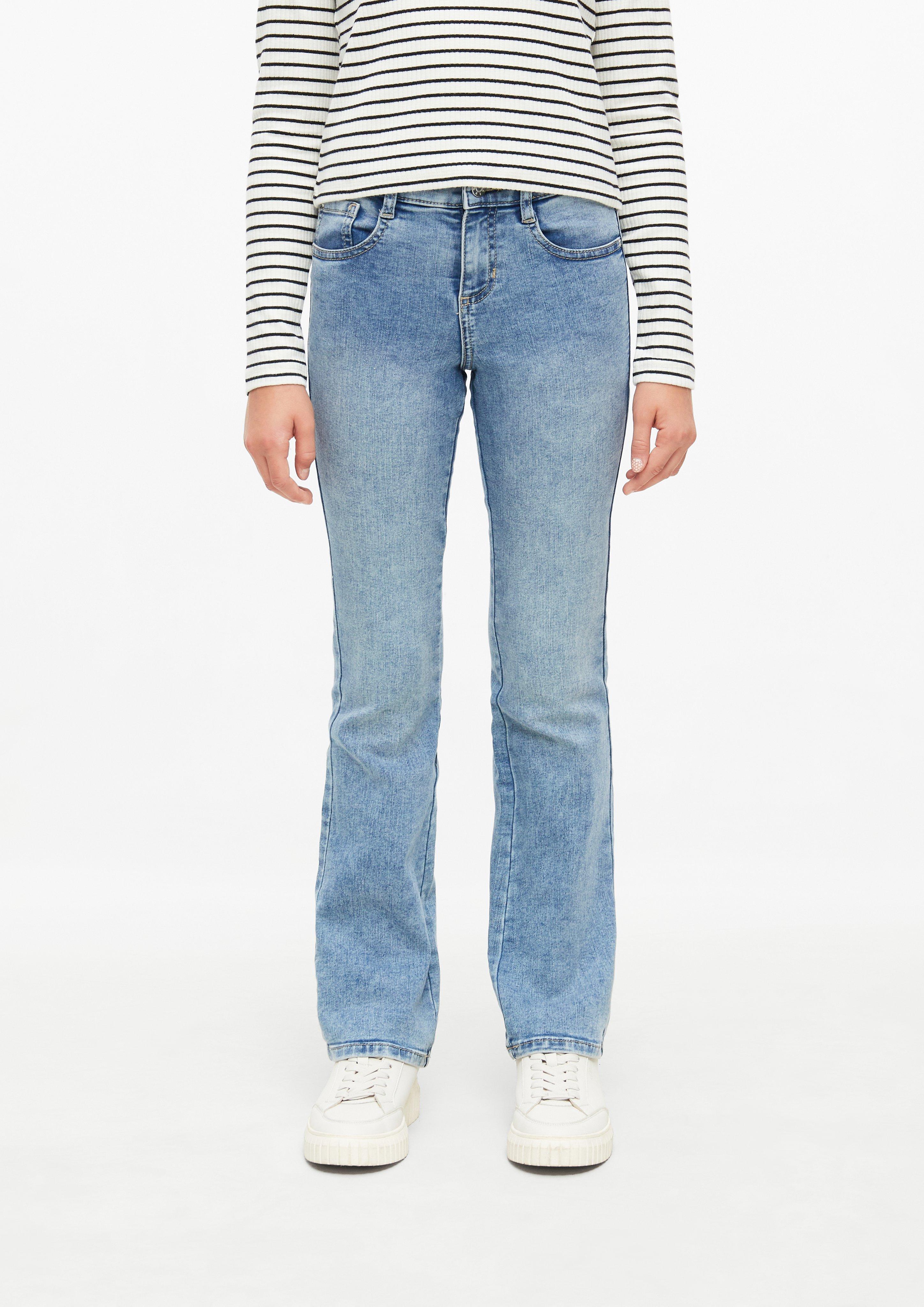 Kids BEVERLY Jeans / Regular Fit / High Rise / Flared Leg in blue by s.Oliver