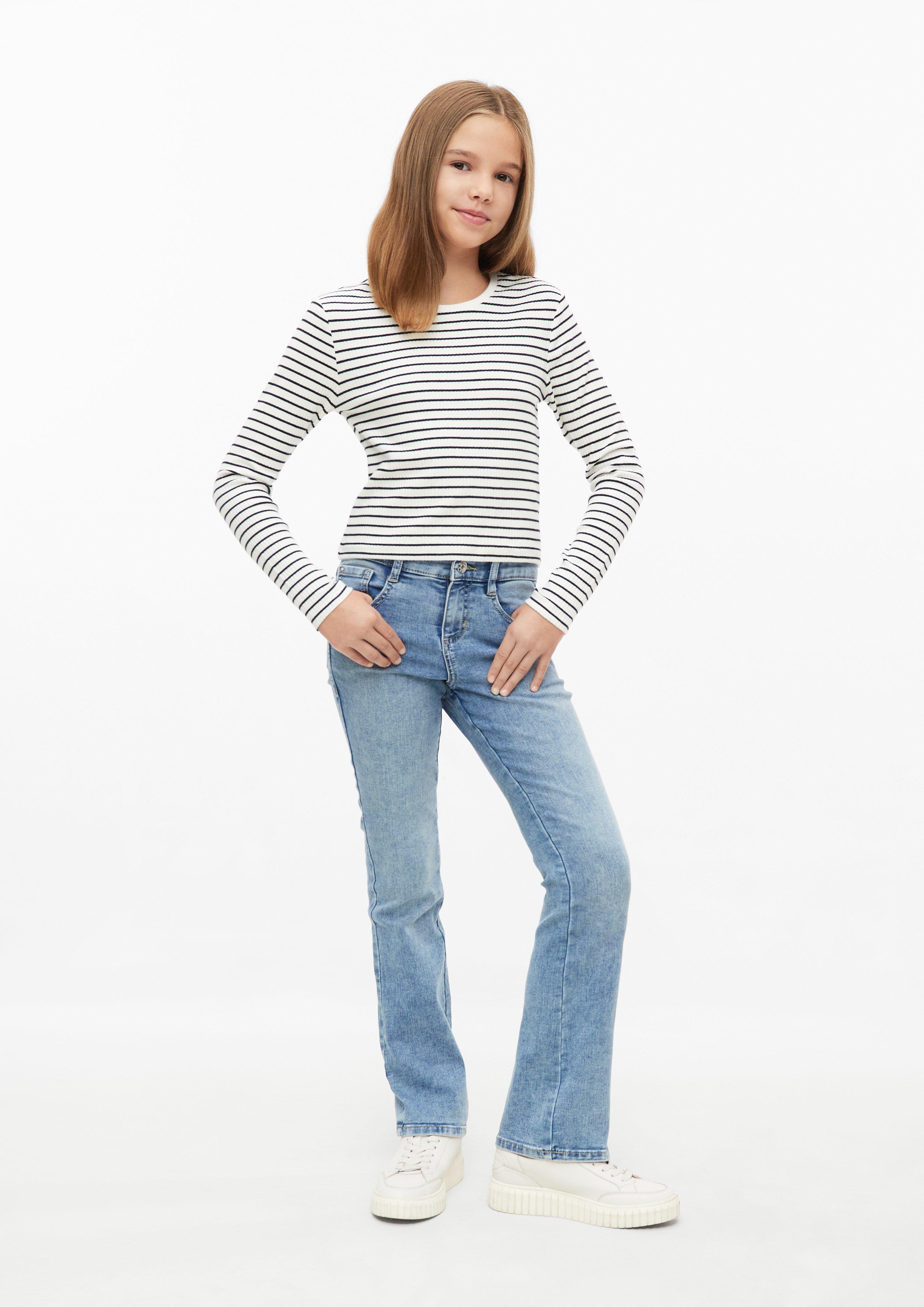 BEVERLY Jeans / Regular Fit / High Rise / Flared Leg in blue by s.Oliver
