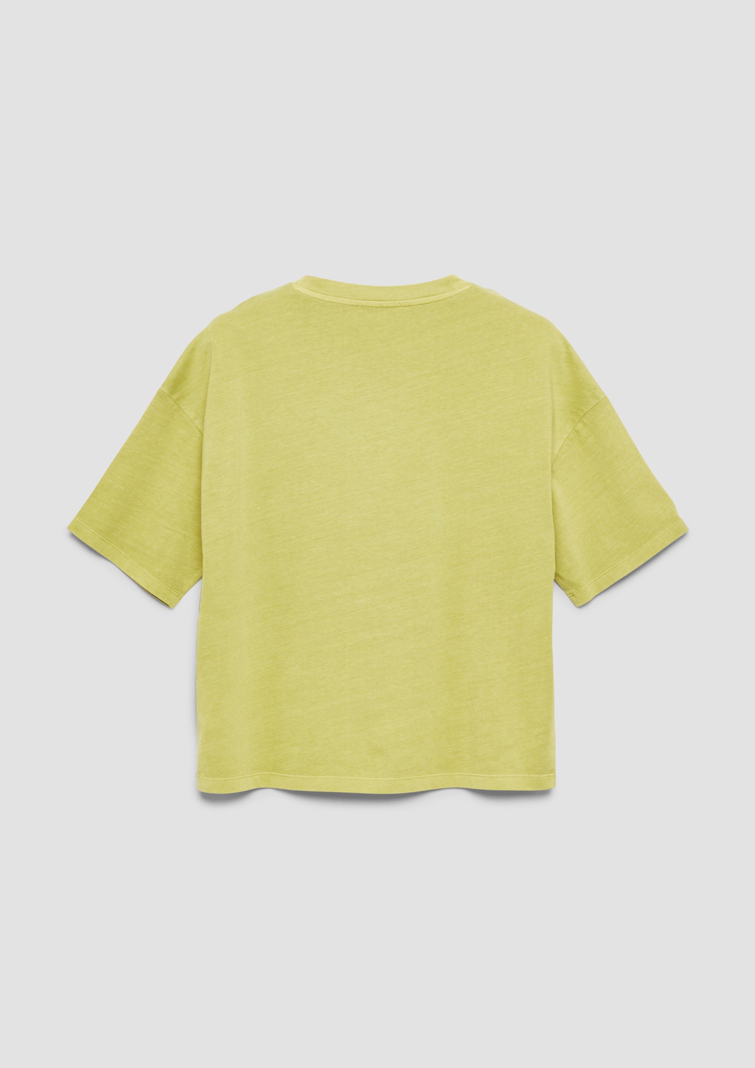 T-Shirt in 7742, 3105, 2401, 1021 & 4178