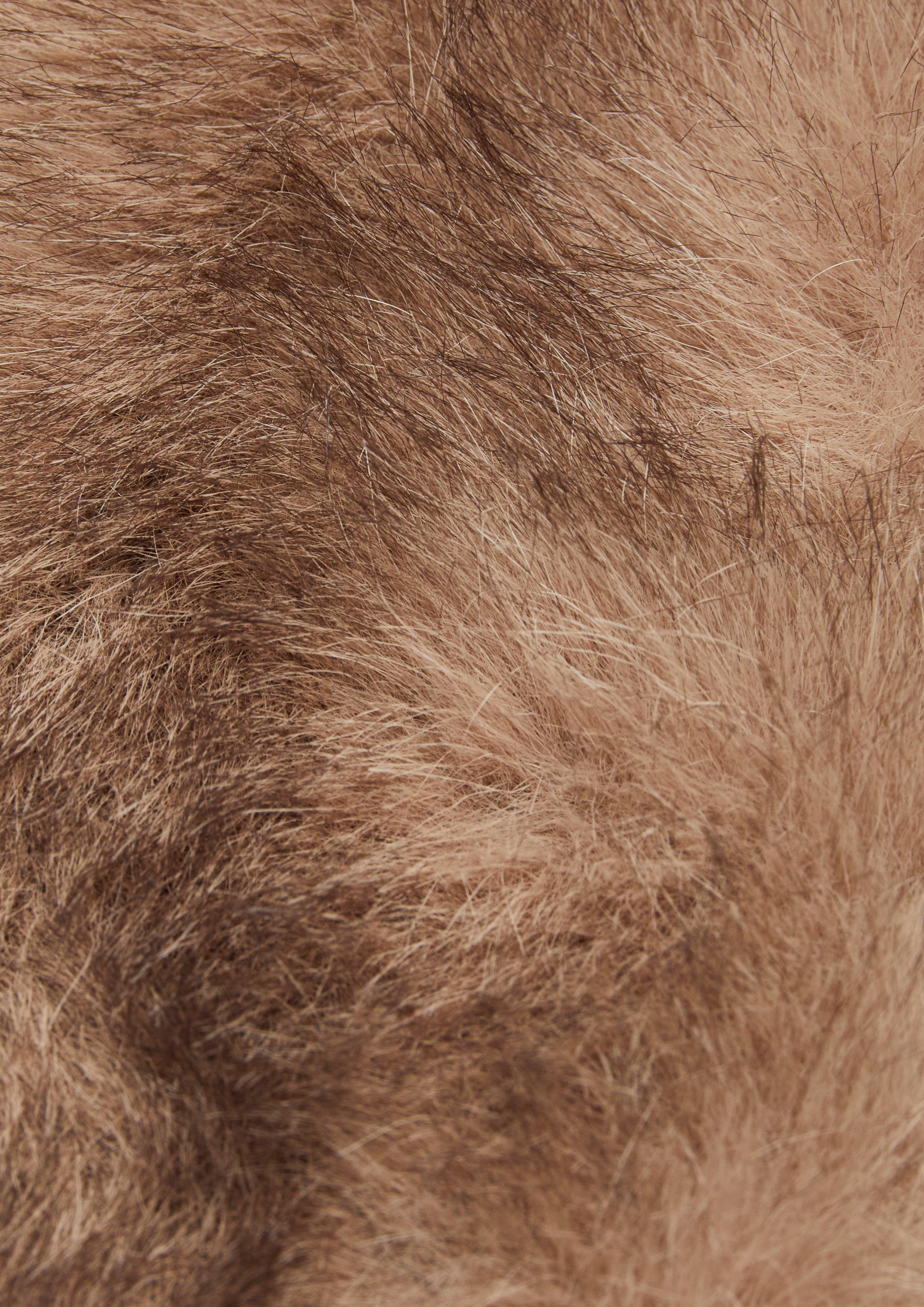 Fake-Fur-Kragen in braun von COMMA