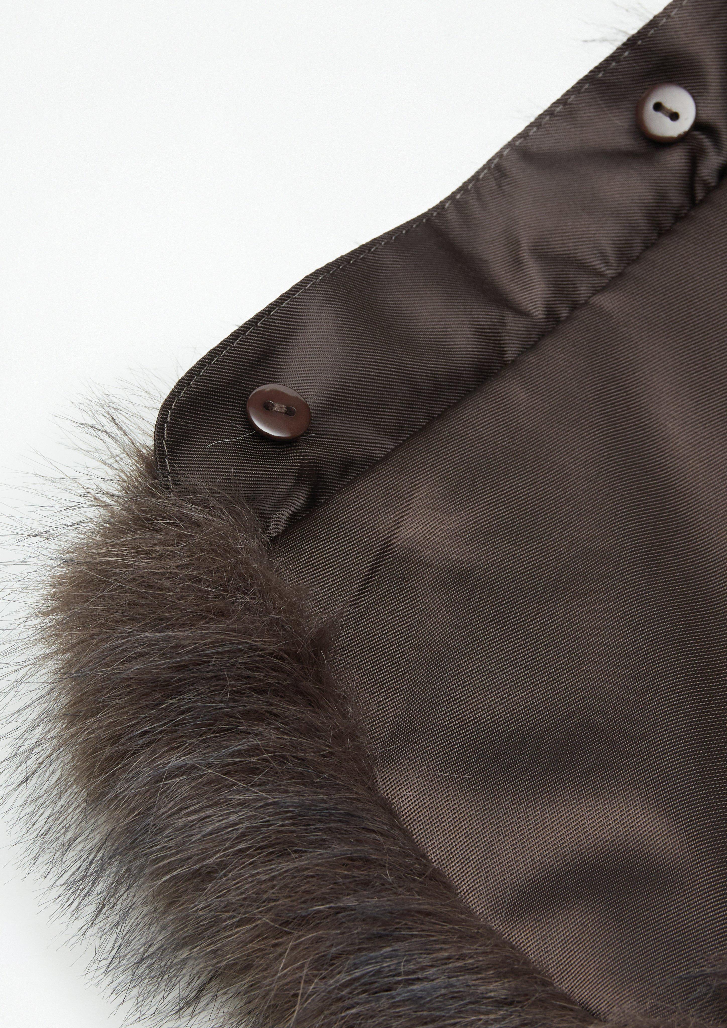 Fake-Fur-Kragen in braun von COMMA