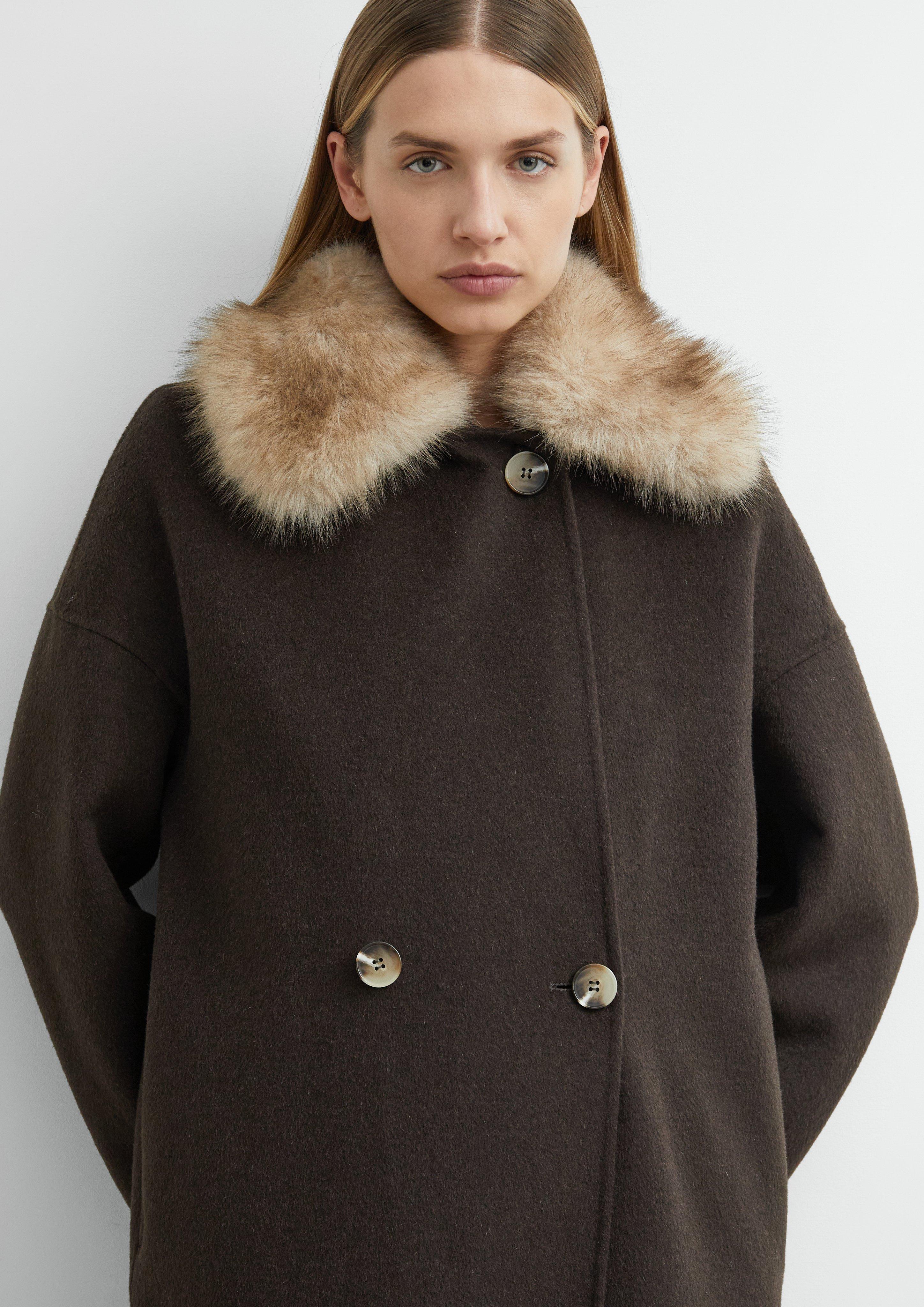 Fake-Fur-Kragen in beige von COMMA