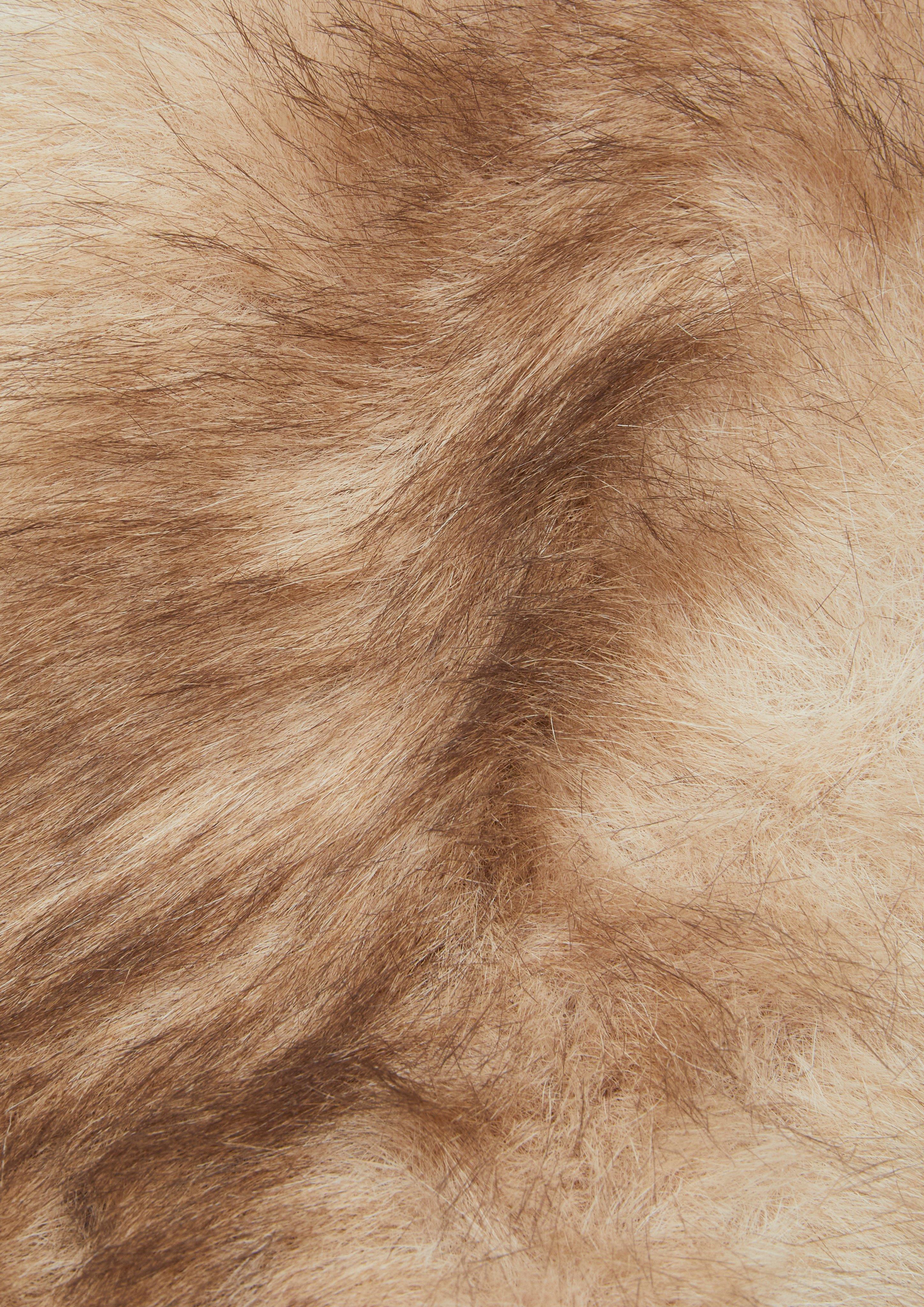 Fake-Fur-Kragen in beige von COMMA
