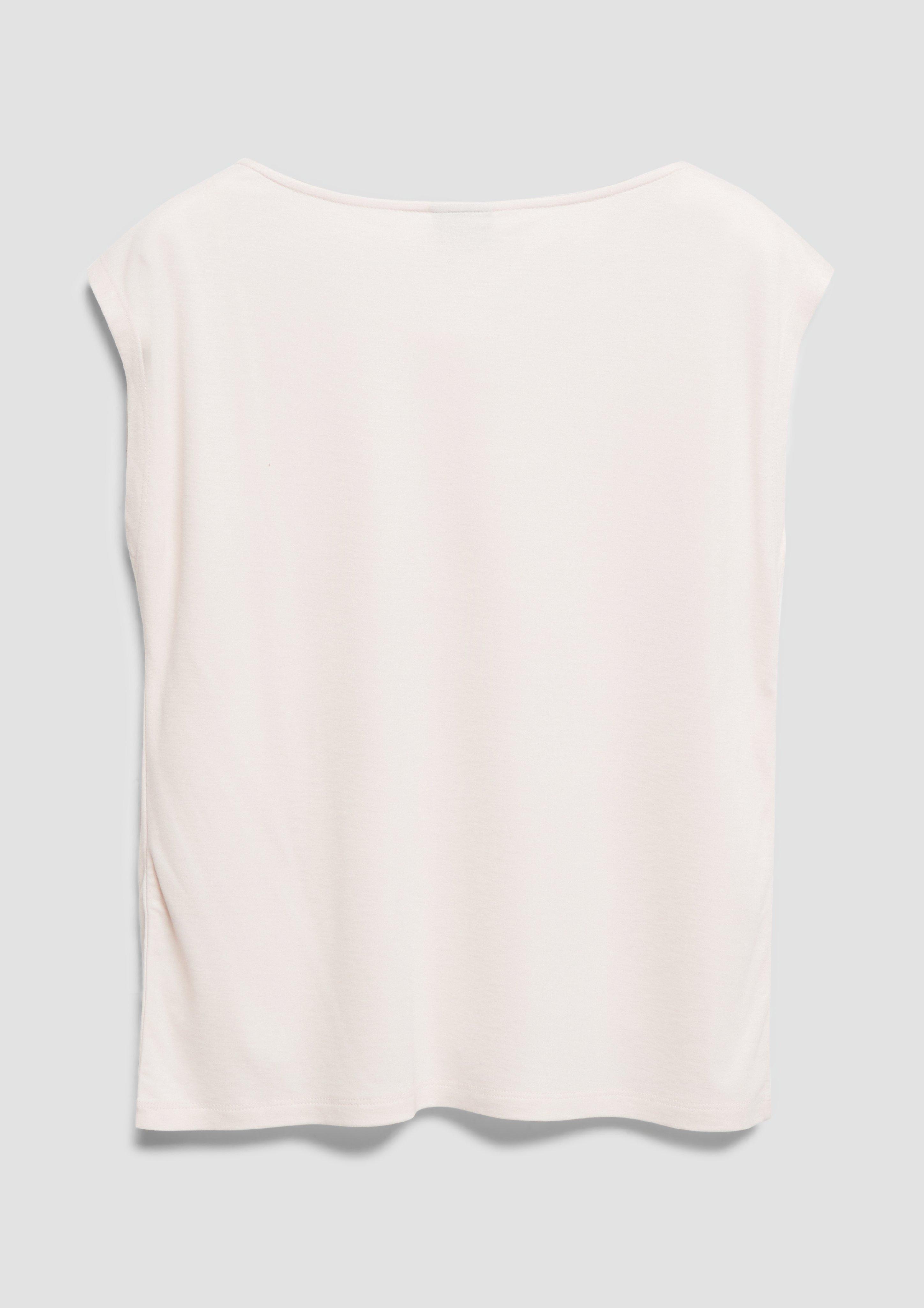 T-Shirt in 4061, 8840 & 7261