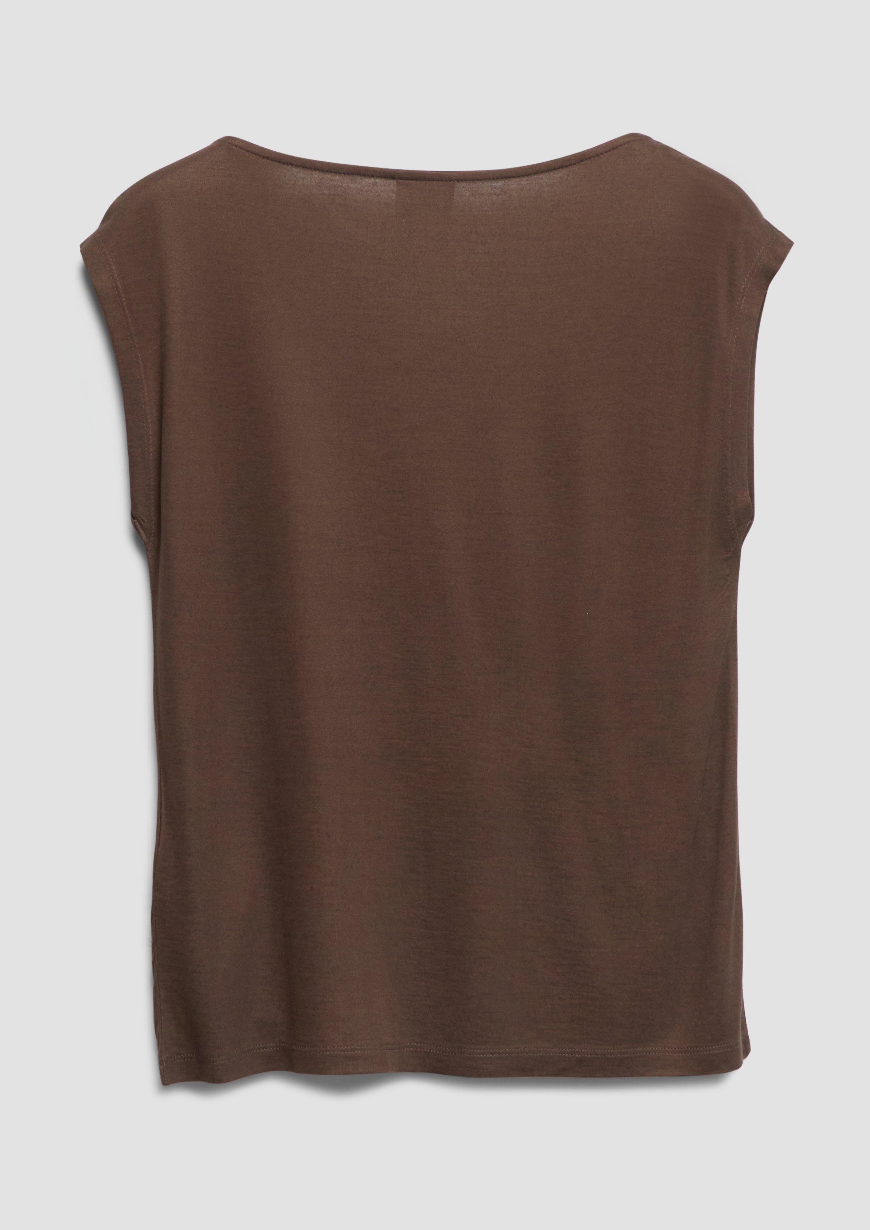 T-Shirt in 8840, 7261 & 4061