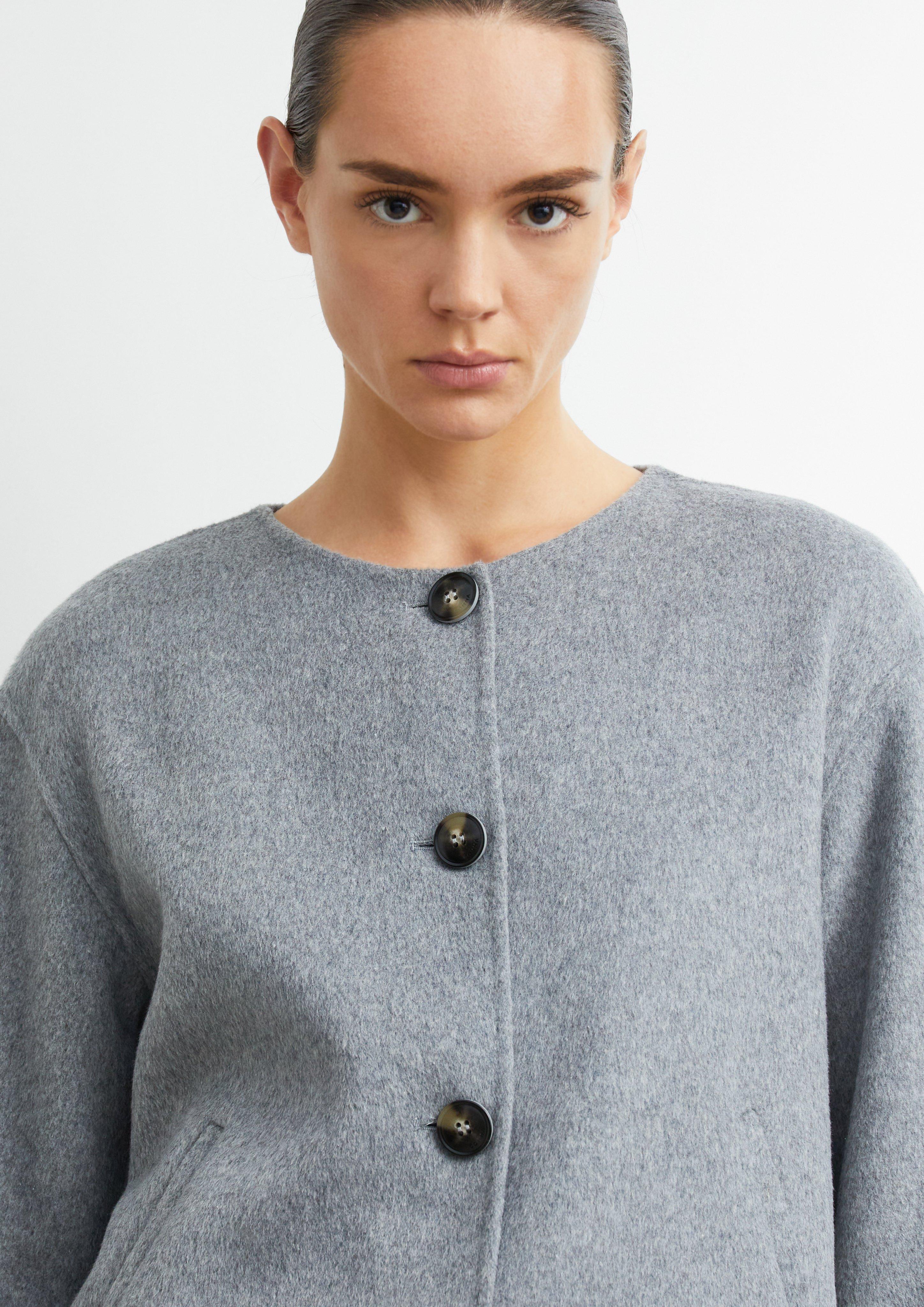 Doubleface-Jacke mit abnehmbarem Schal in grau von COMMA