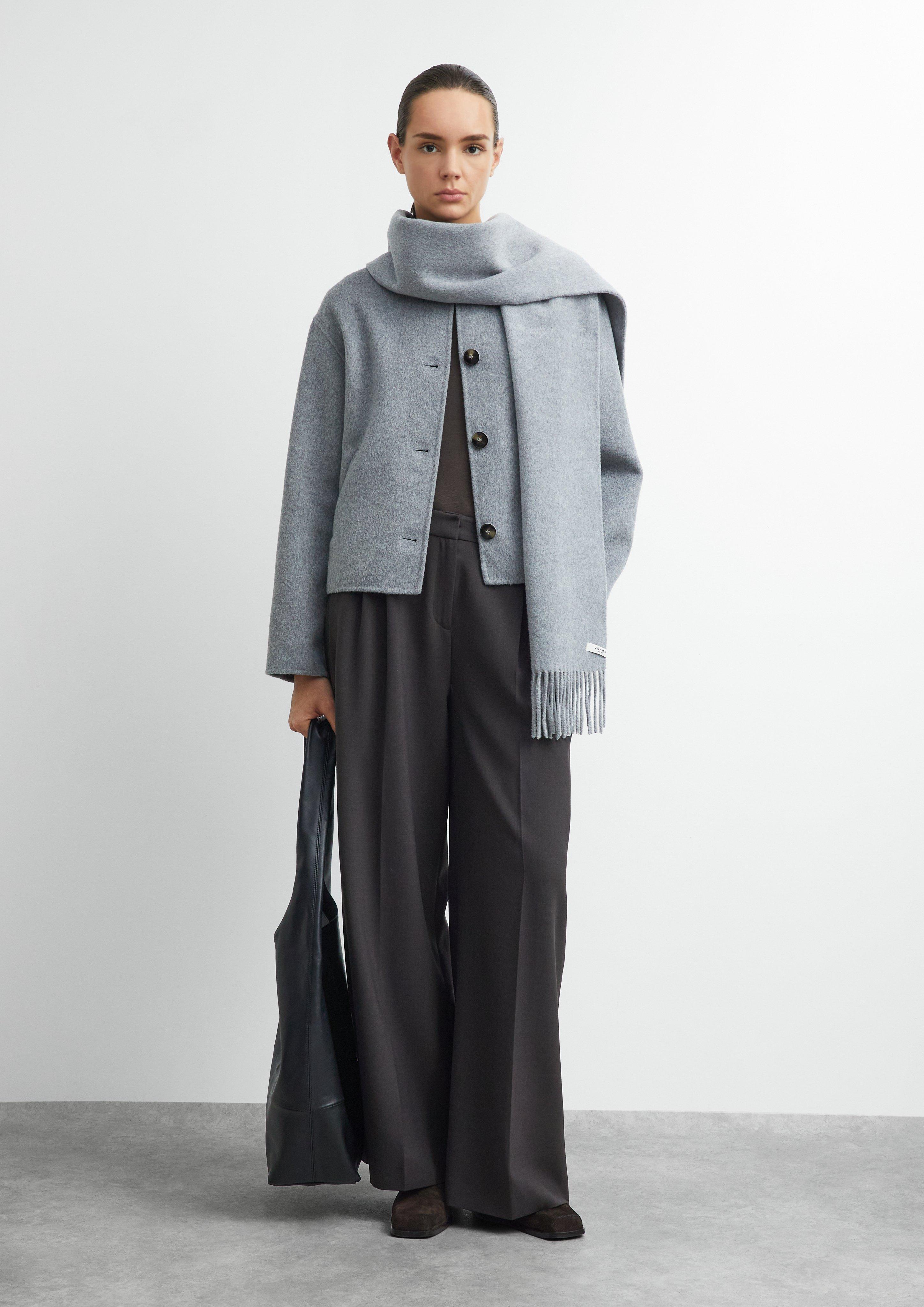 Doubleface-Jacke mit abnehmbarem Schal in grau von COMMA