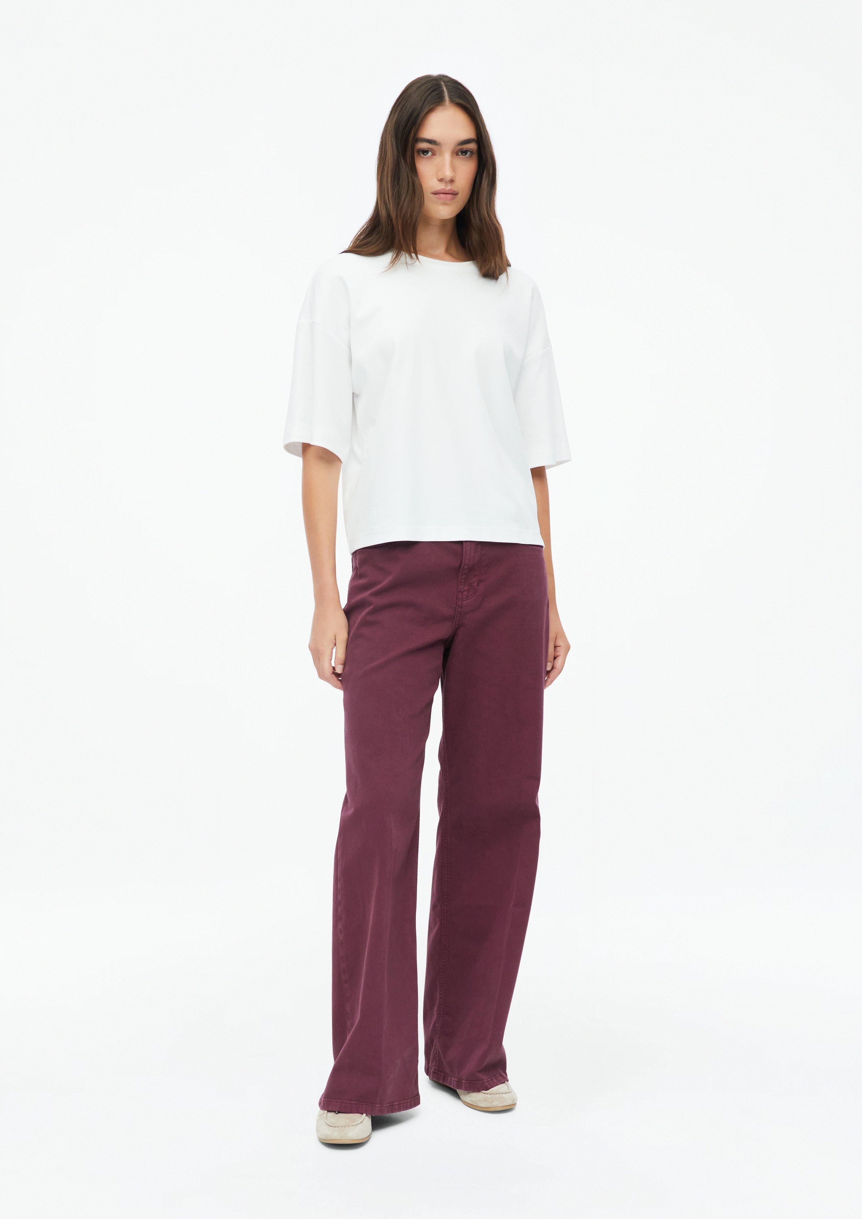 Pantalon en jean en bordeaux de s.Oliver