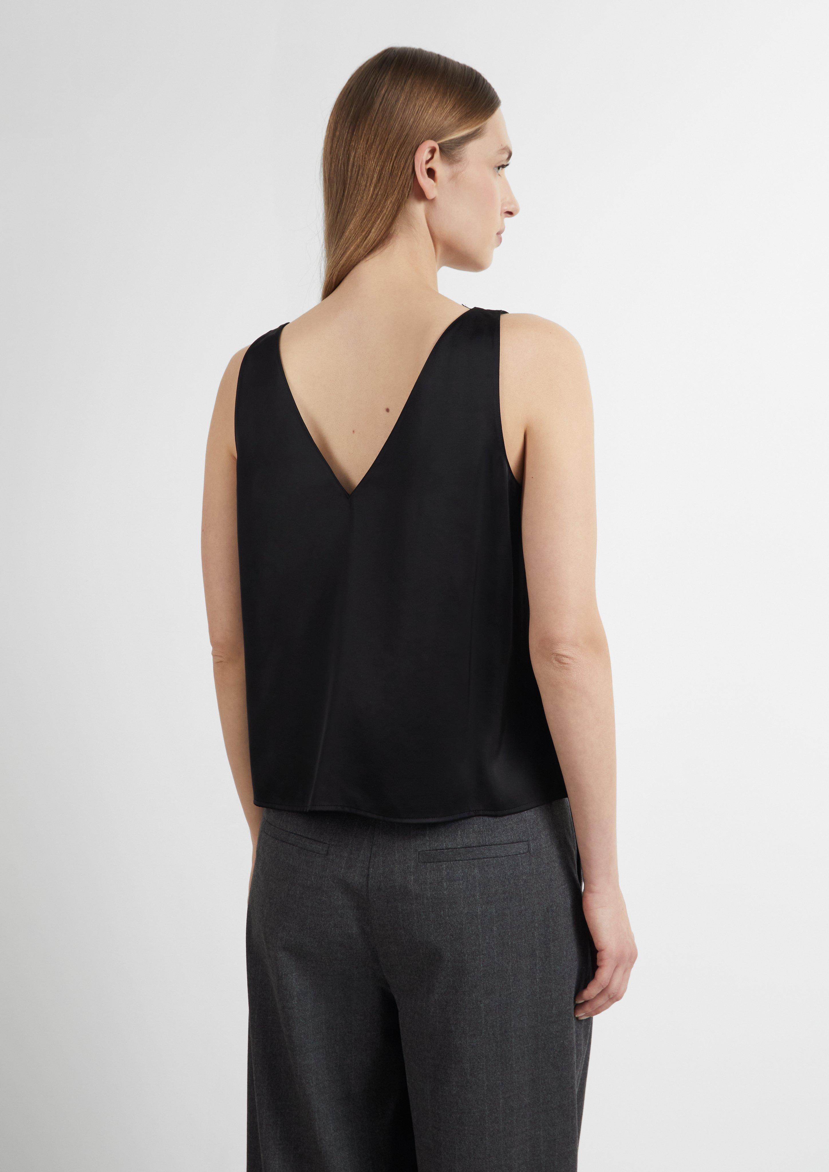 Damen Ärmellose Satin-Bluse mit Spitze und V-Ausschnitt in schwarz von COMMA