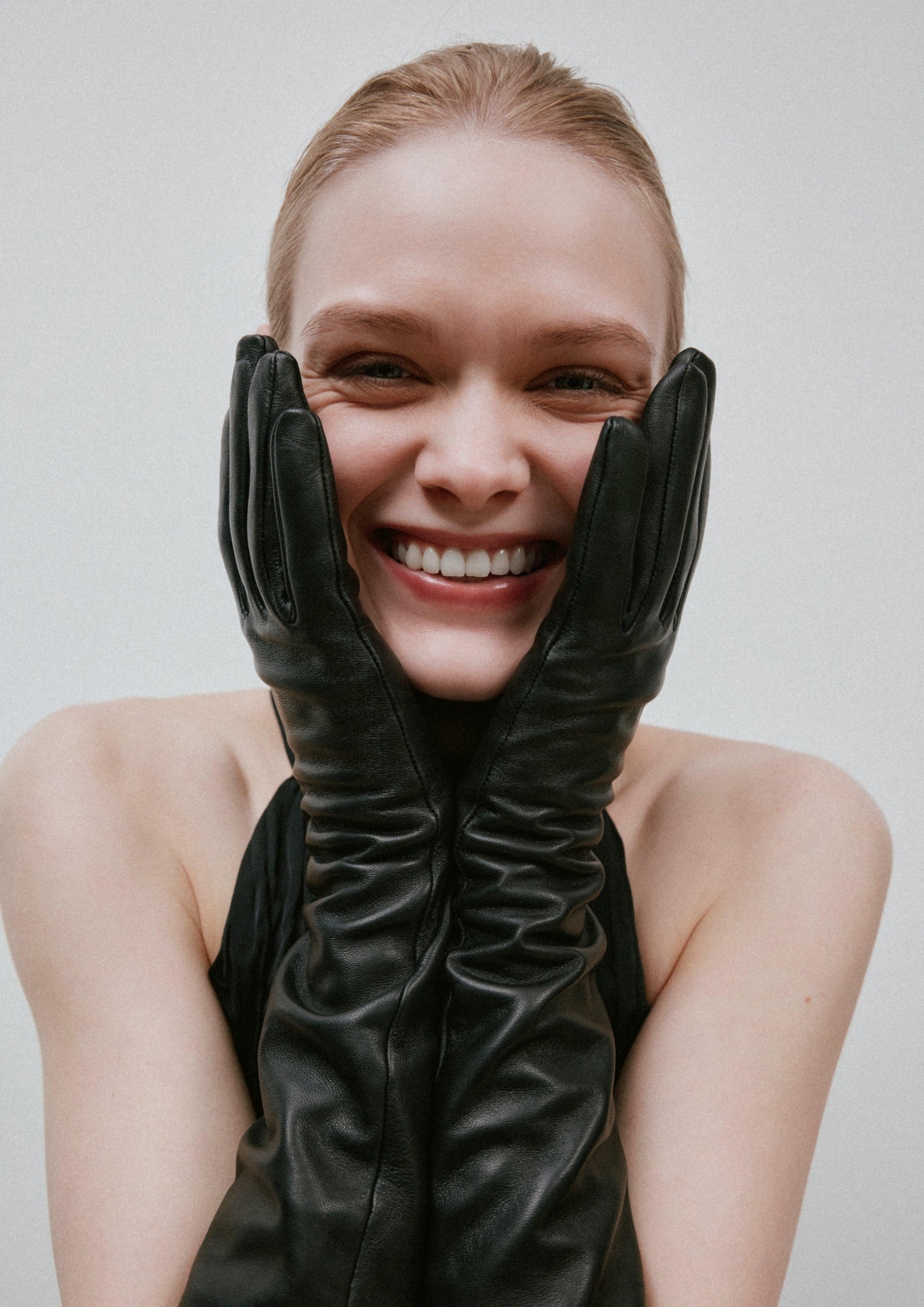 Damen Lange Lederhandschuhe für Damen in schwarz von COMMA