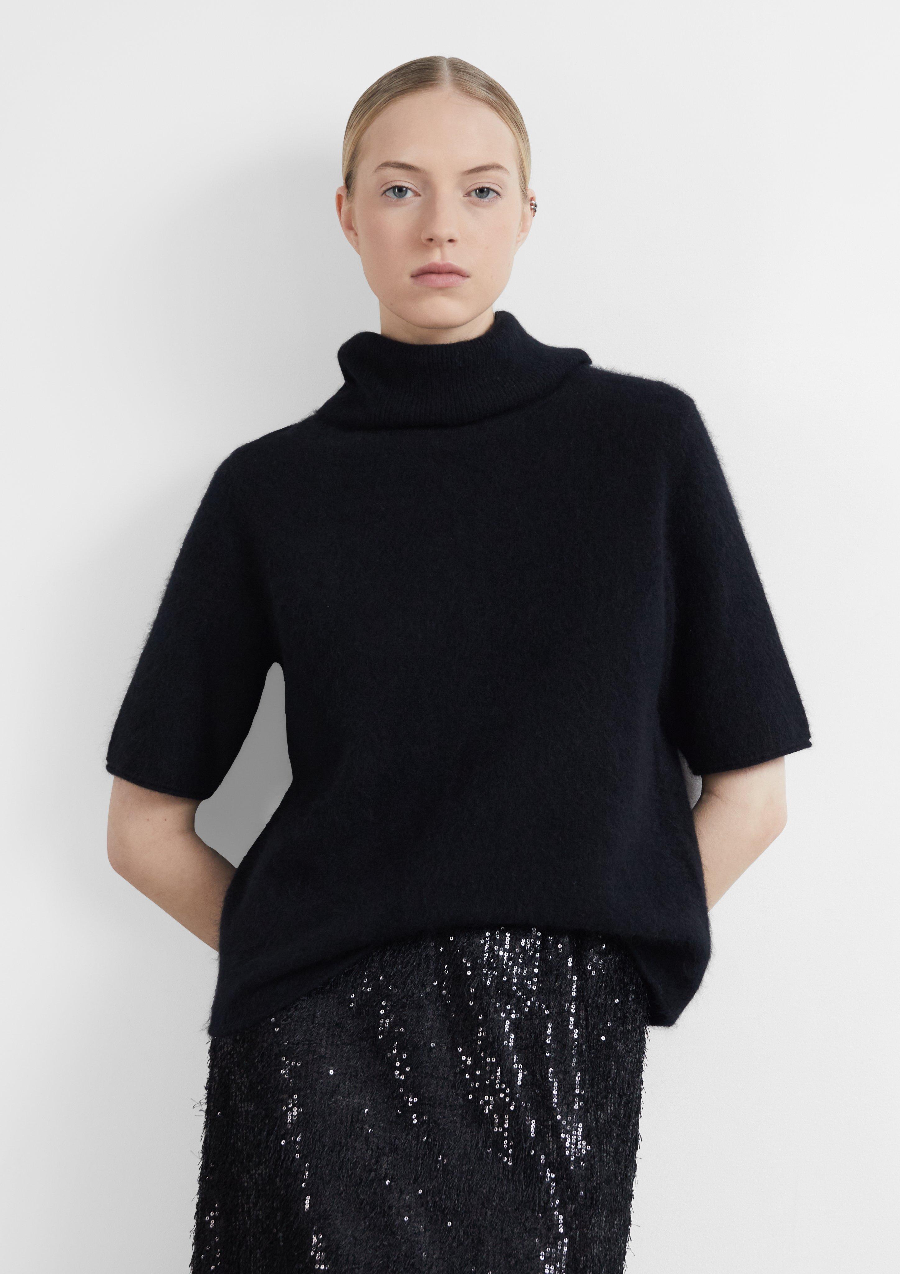 Kuschelig gebürsteter Feinstrick-Pullover mit Rollkragen in Farbe schwarz von COMMA