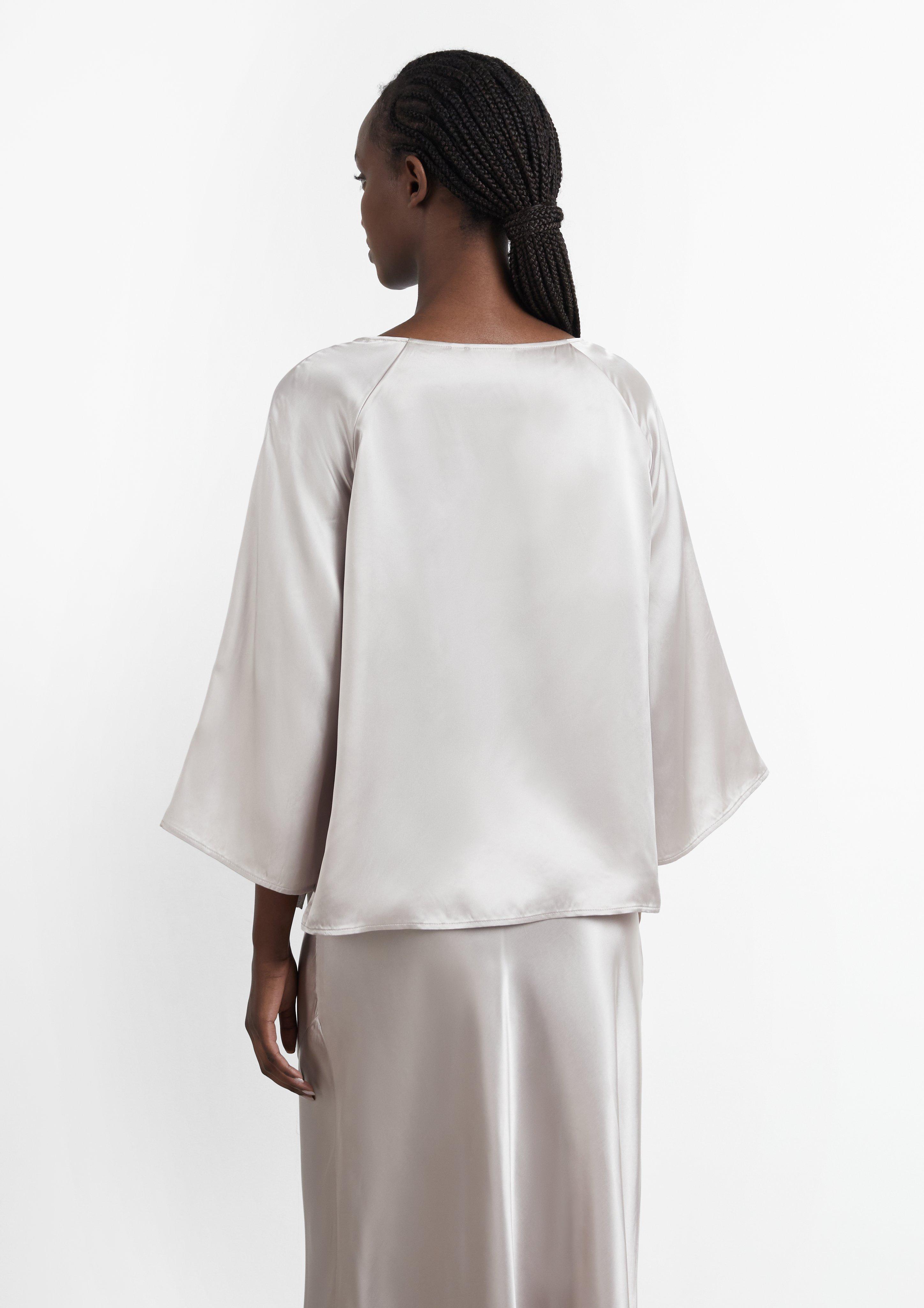 Damen Satin-Bluse mit Raglanärmeln und seitlichem Schlitz in braun von COMMA