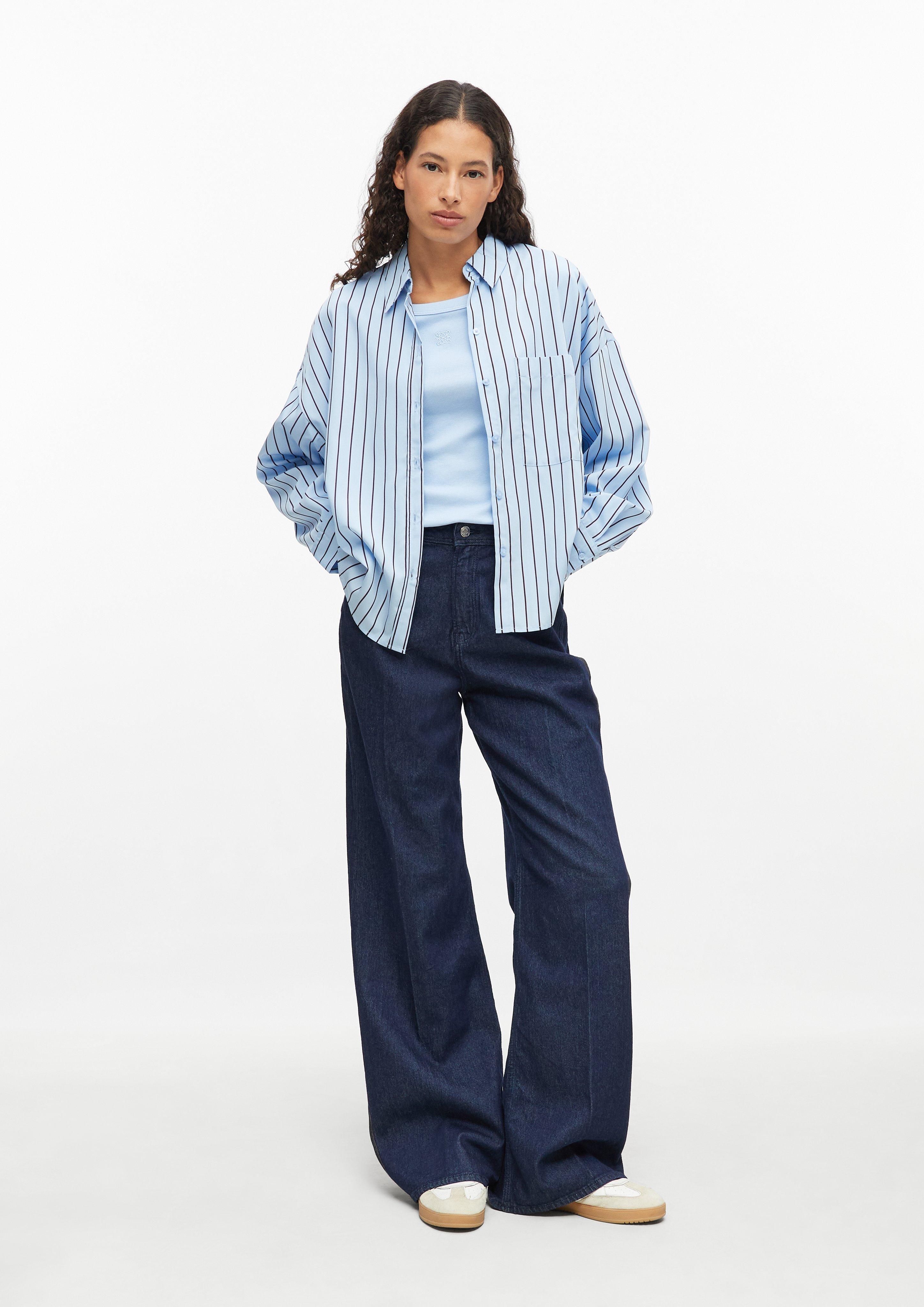 Femmes T-shirt côtelé coupe slim avec broderie en bleu de s.Oliver