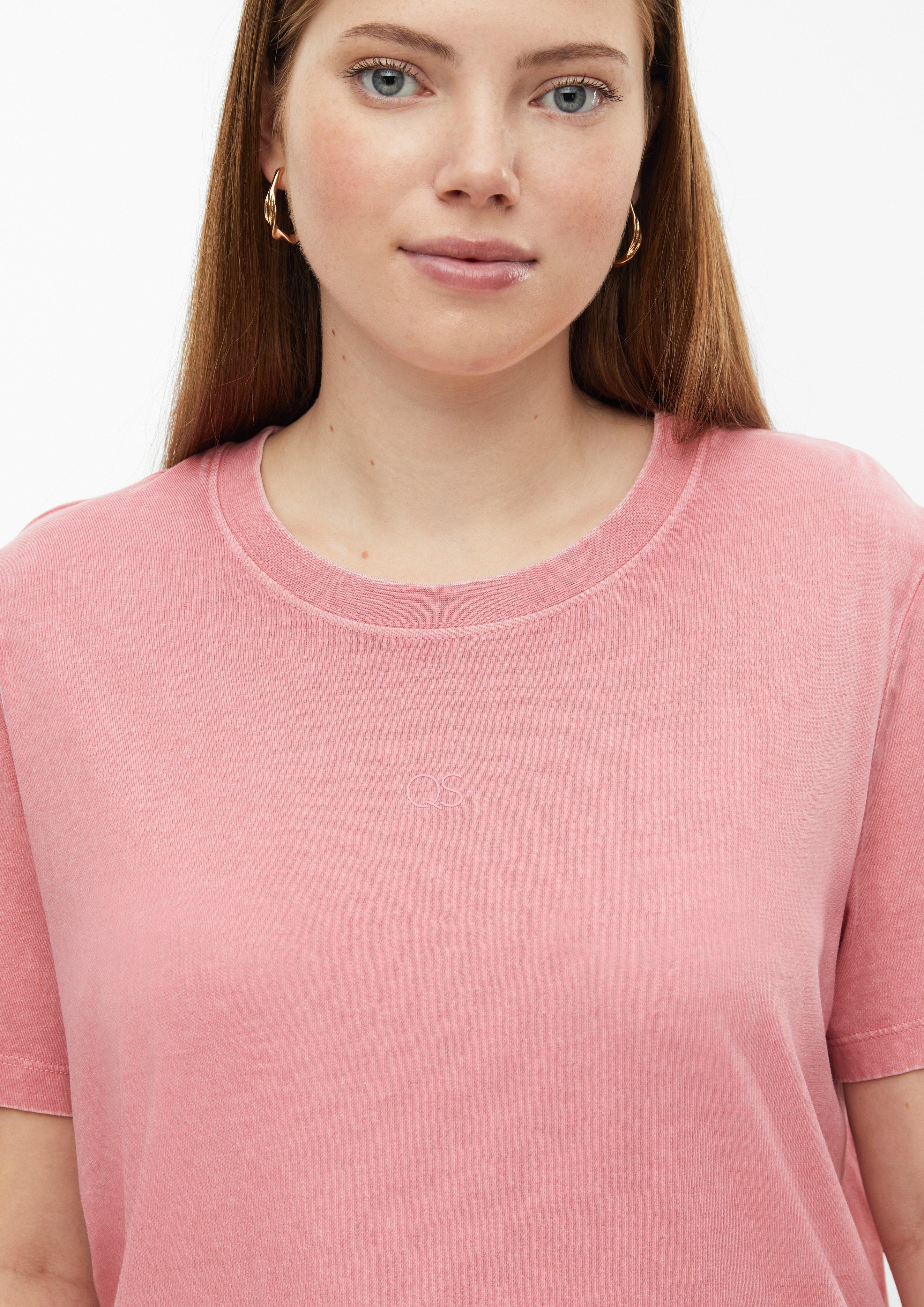Dames gewassen katoenen shirt met kleine logoprint in roze van QS CURVE