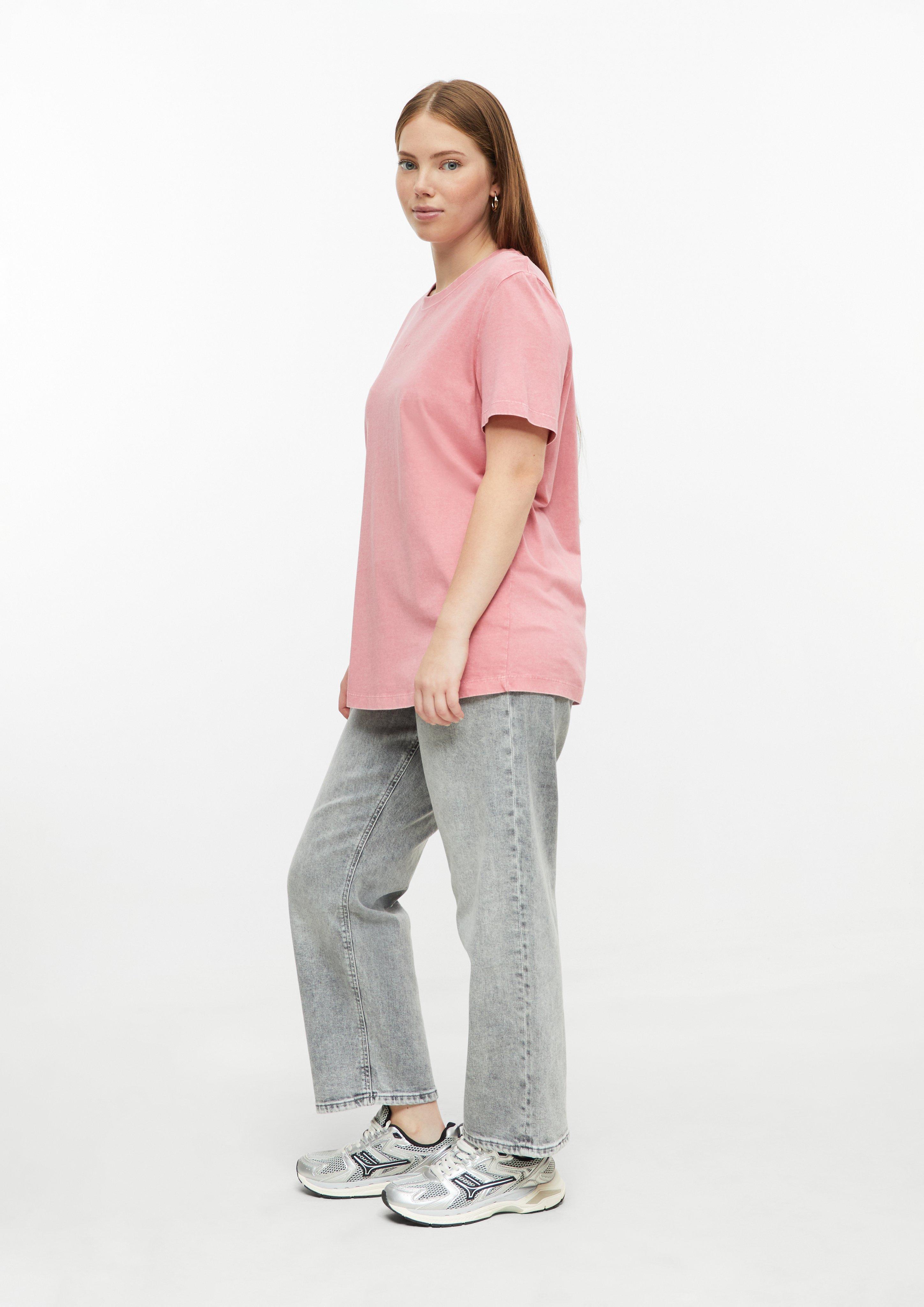 Dames gewassen katoenen shirt met kleine logoprint in roze van QS CURVE