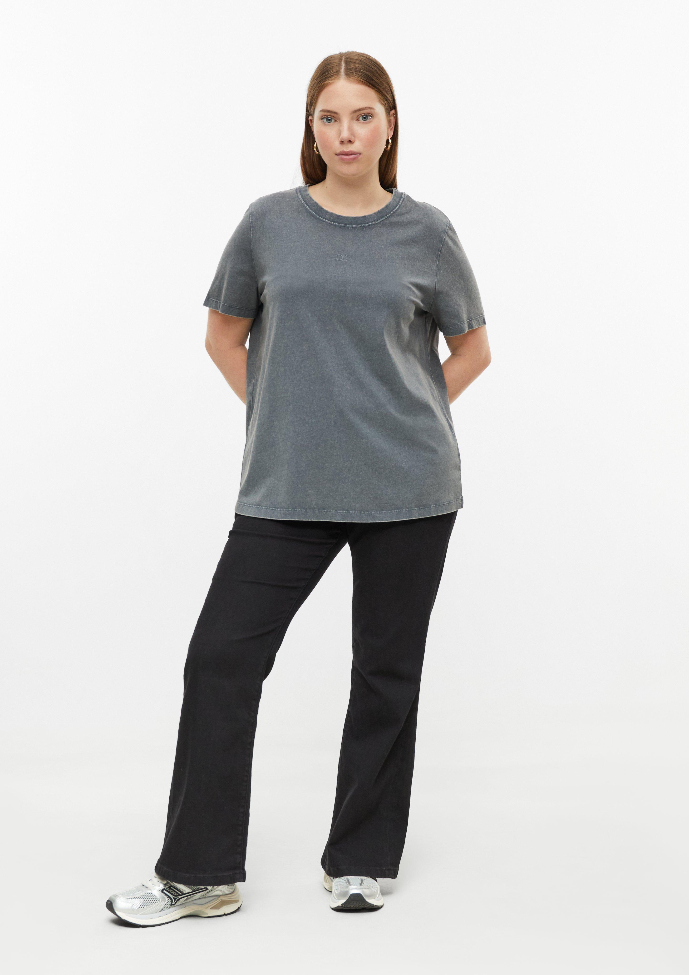 Dames gewassen katoenen shirt met kleine logoprint in grijs van QS CURVE