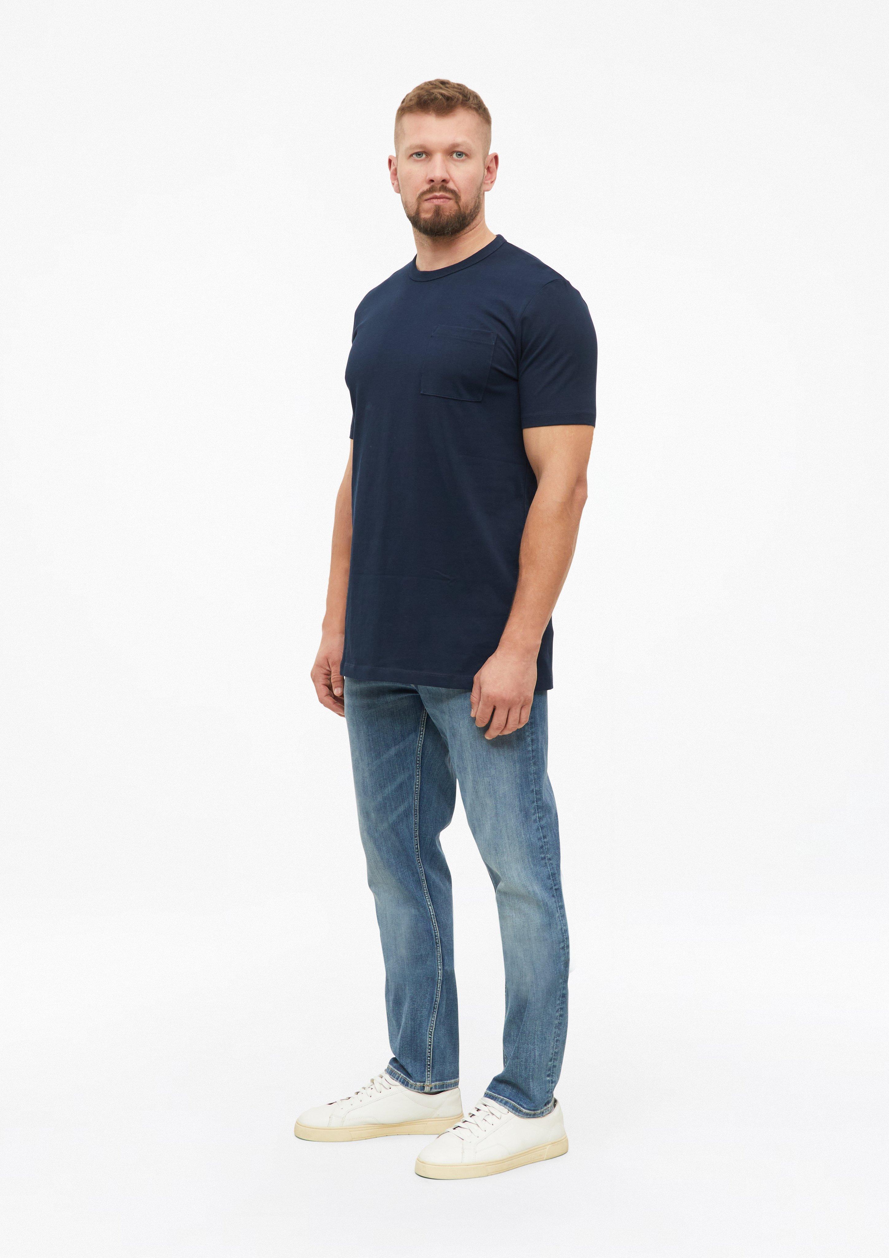 Heren T-shirt van zware jersey met borstzak in een moderne pasvorm in blauw van s.Oliver Men Tall Sizes